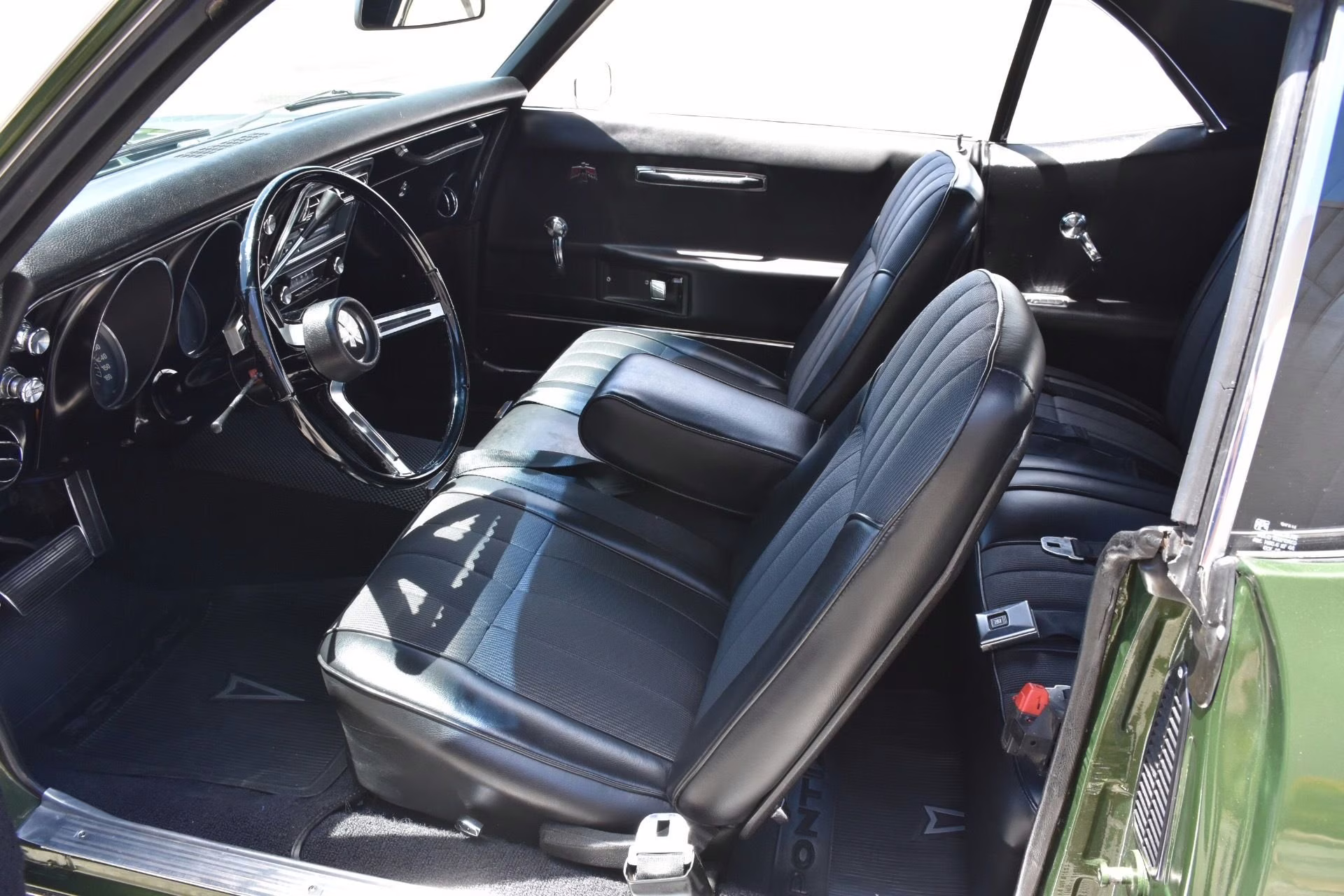 1968 Verdoro Green Pontiac Firebird