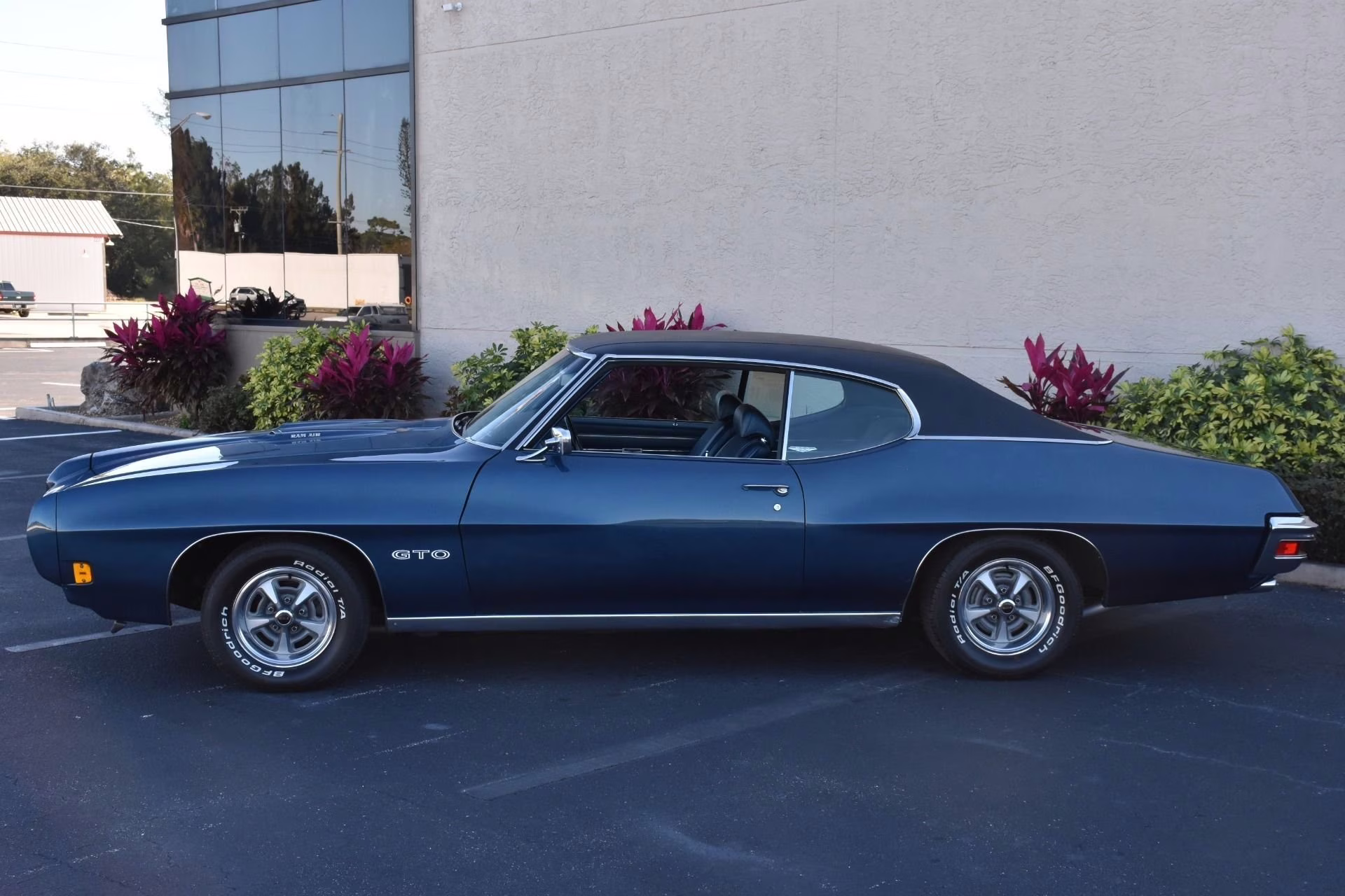 1970 Atoll Blue Pontiac GTO