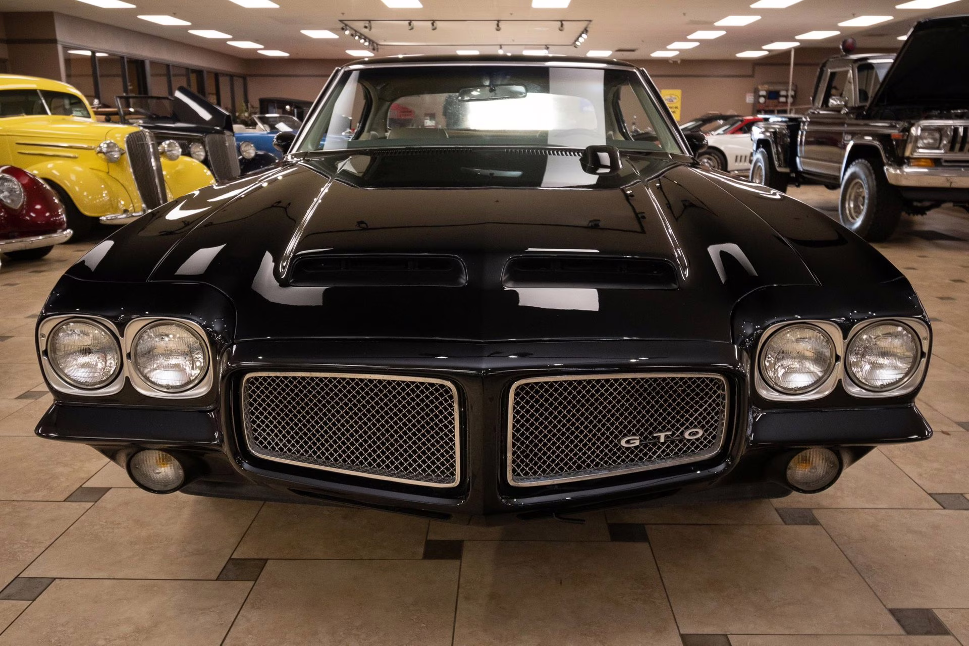 1971 Black Pontiac GTO