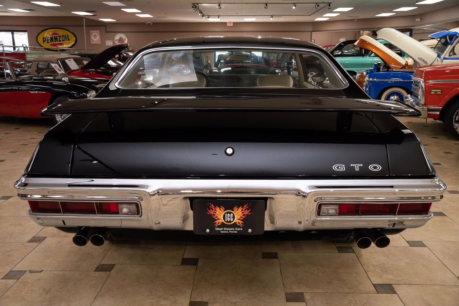 1971 Black Pontiac GTO