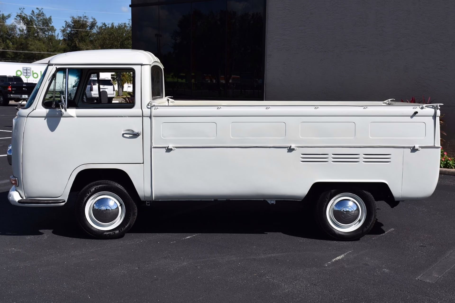 1968 Beige Volkswagen Transporter