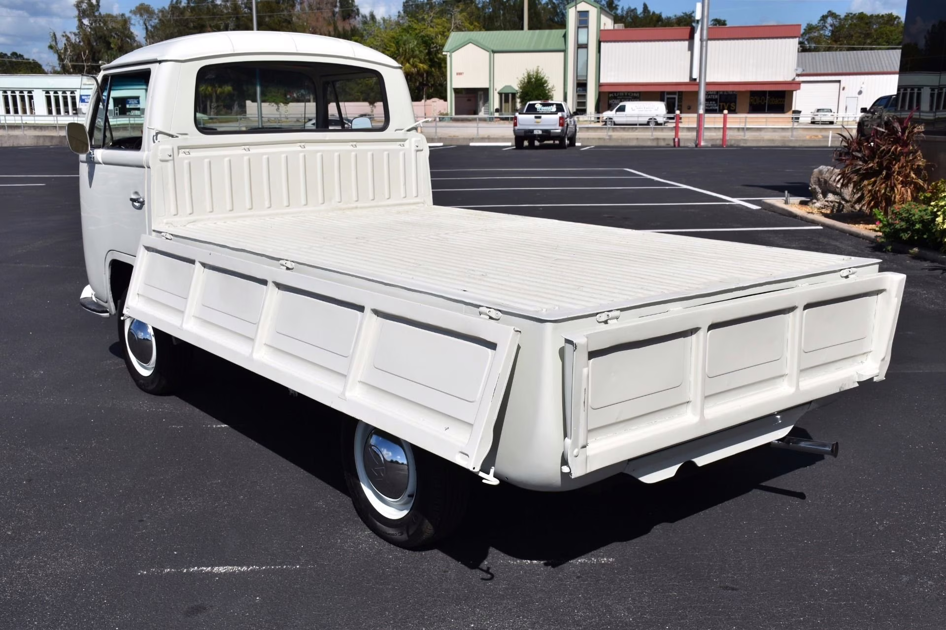 1968 Beige Volkswagen Transporter