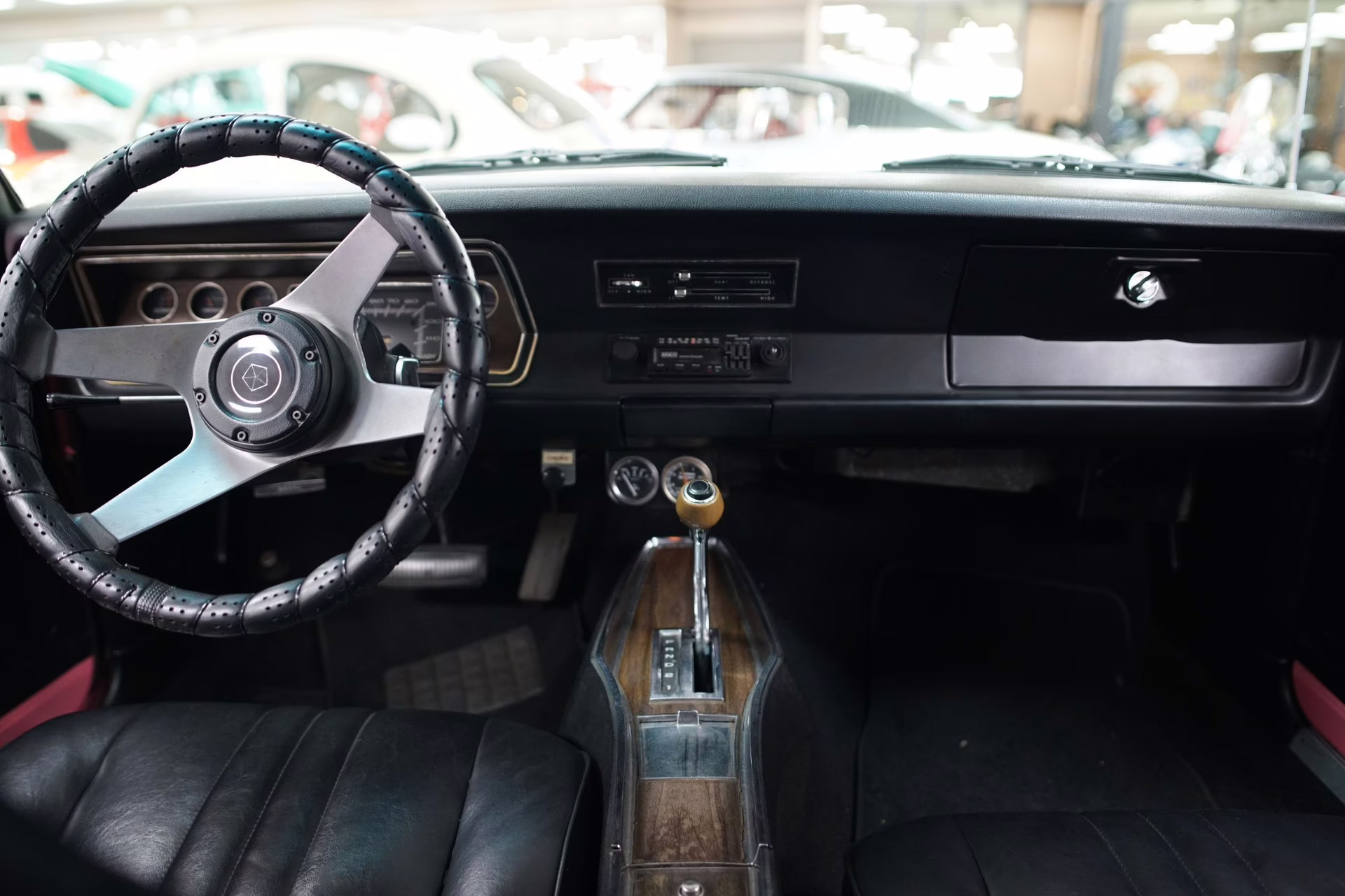1970 FM3 Moulin Rouge Plymouth Duster