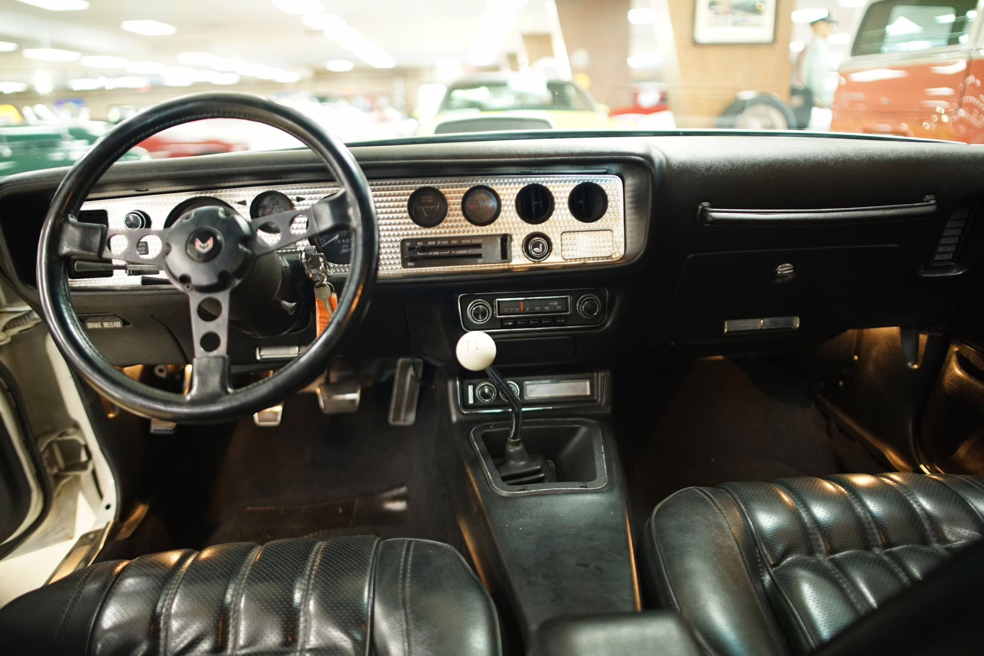 1976 Cameo White Pontiac Firebird