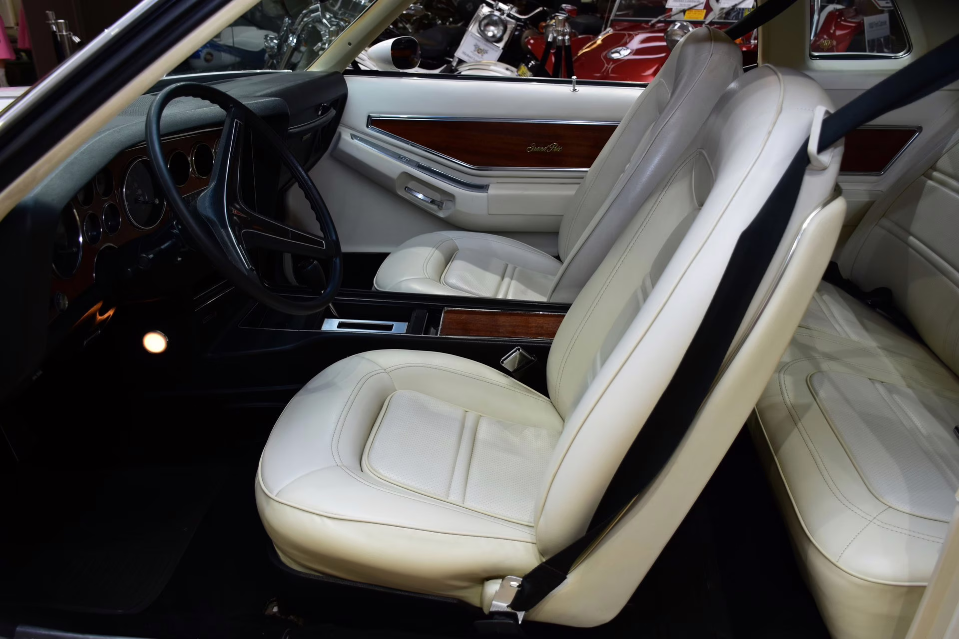 1974 Cameo White Pontiac Grand Prix