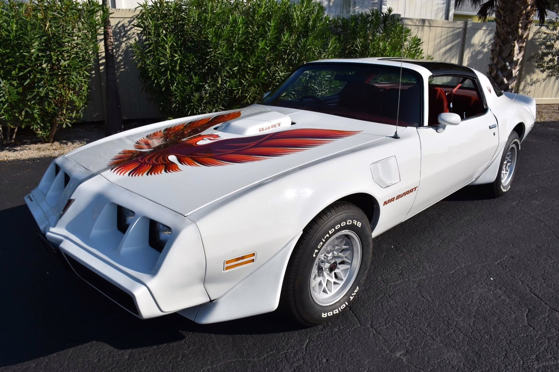 1979 Cameo White Pontiac Firebird