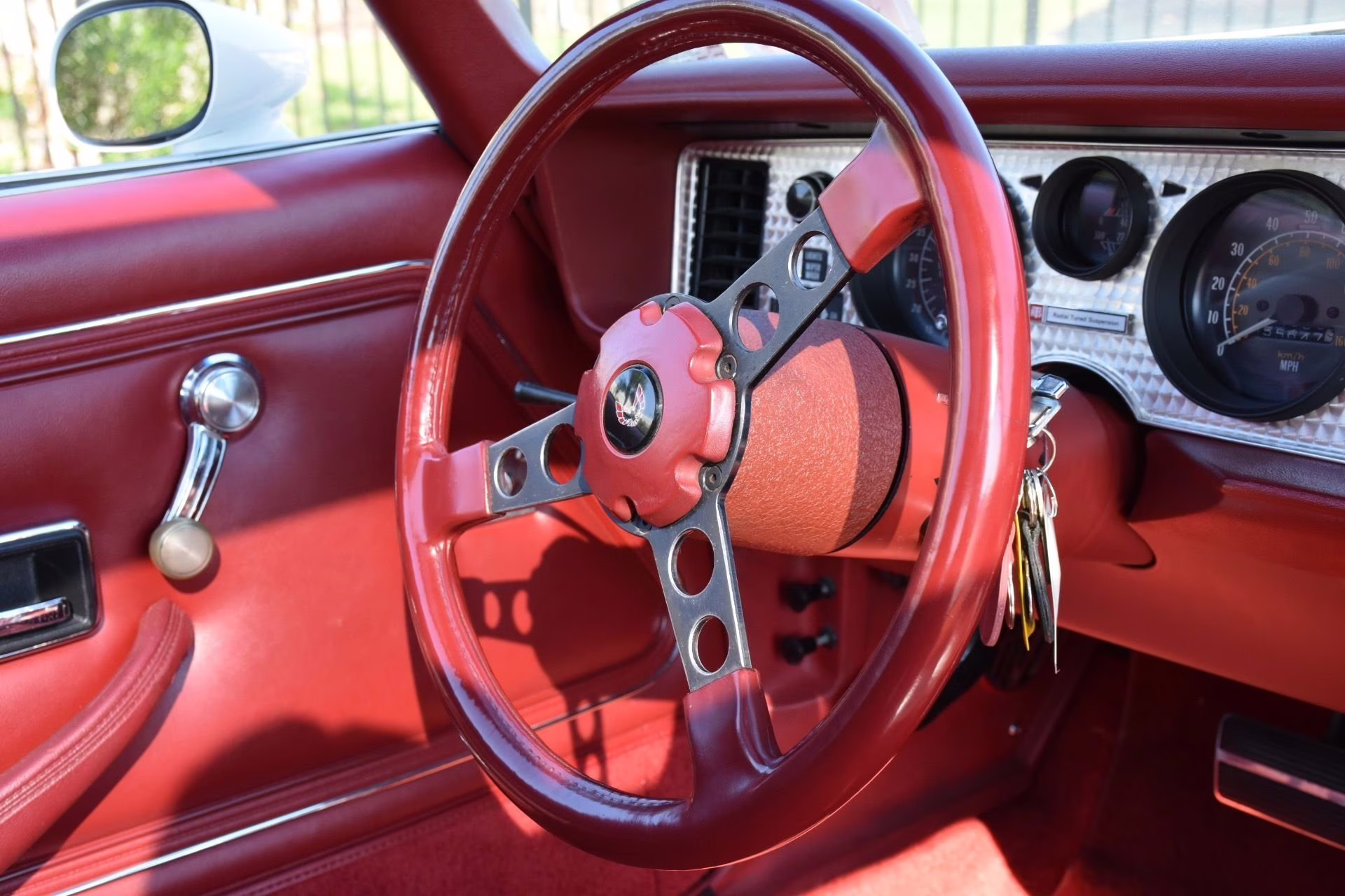 1979 Cameo White Pontiac Firebird