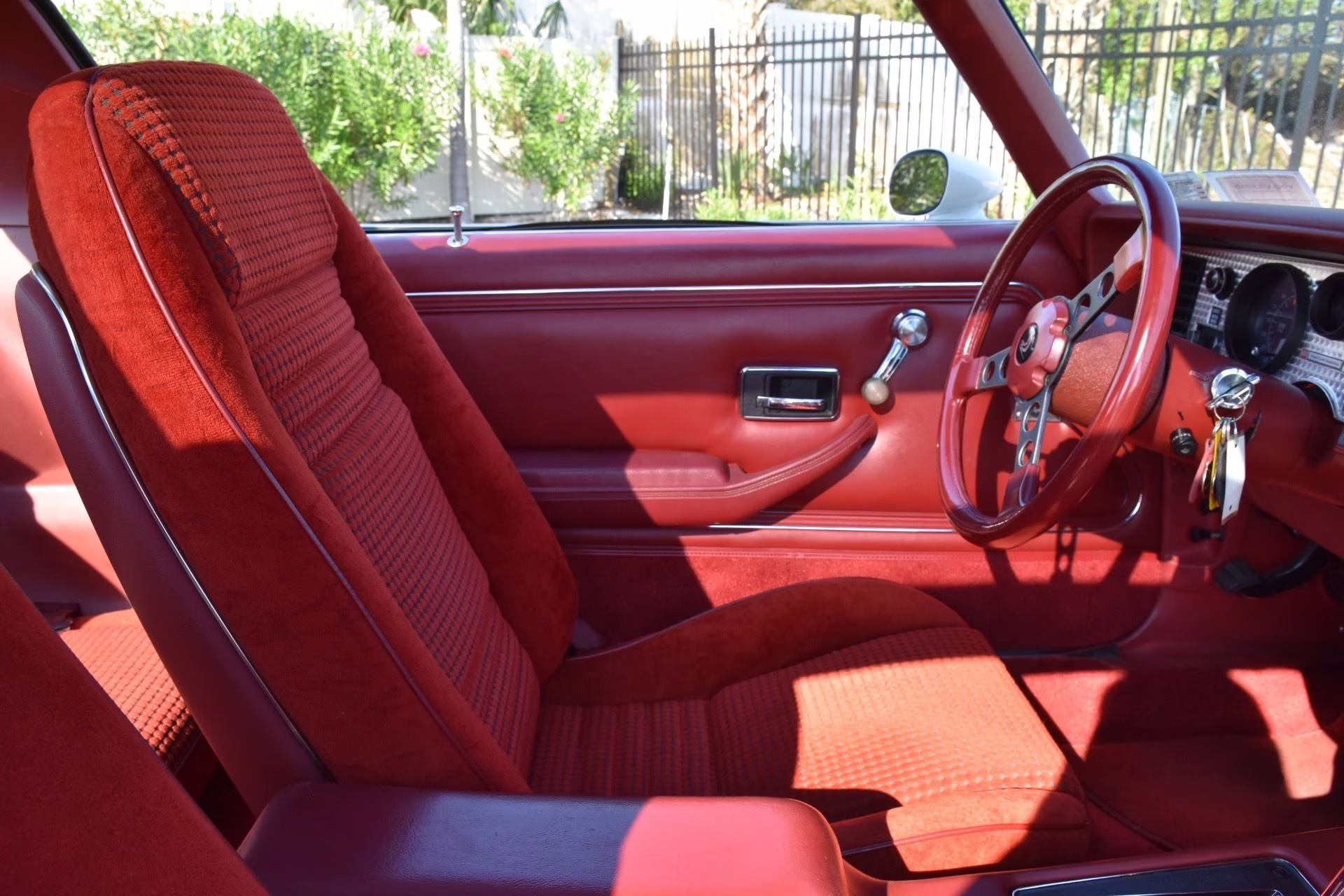 1979 Cameo White Pontiac Firebird