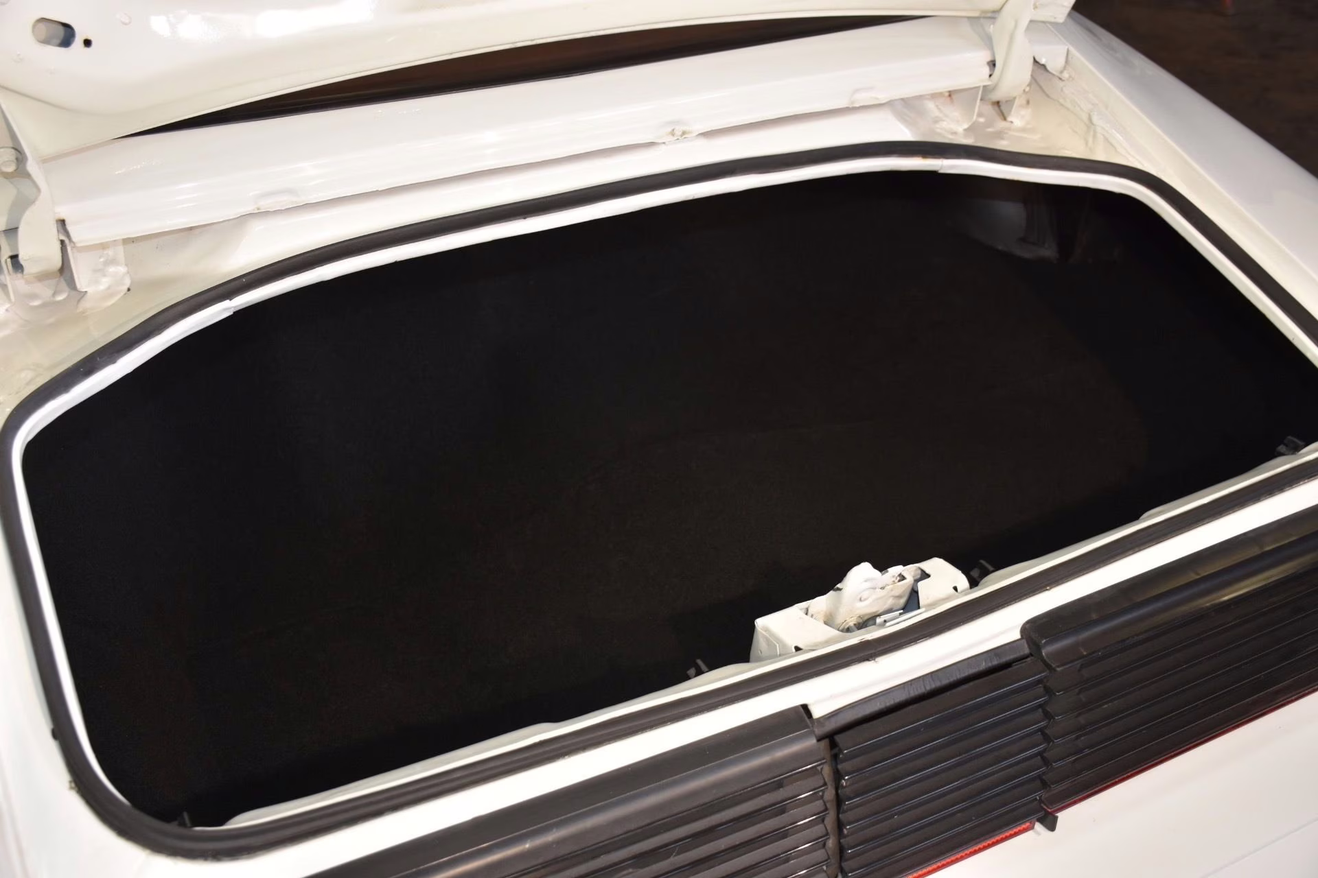 1979 Cameo White Pontiac Firebird