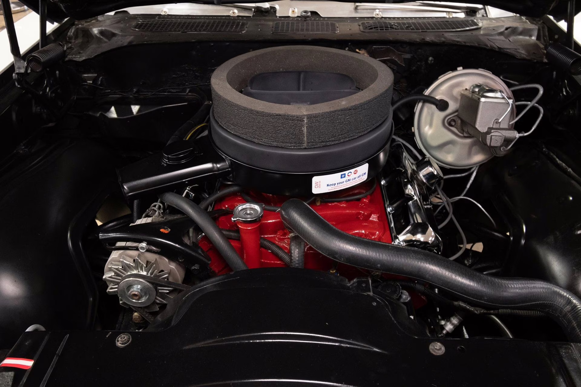 1969 Cameo White/Firefrost Gold Oldsmobile 442