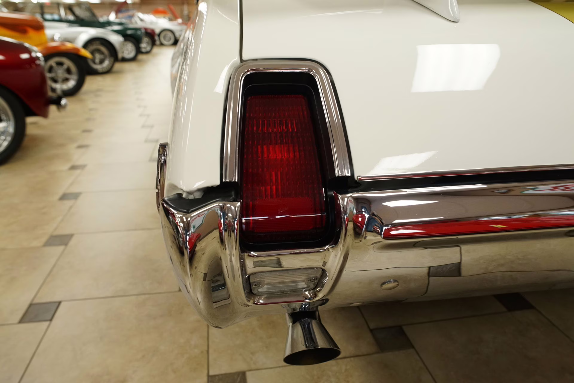 1969 Cameo White &amp; Firefrost Gold Oldsmobile 442