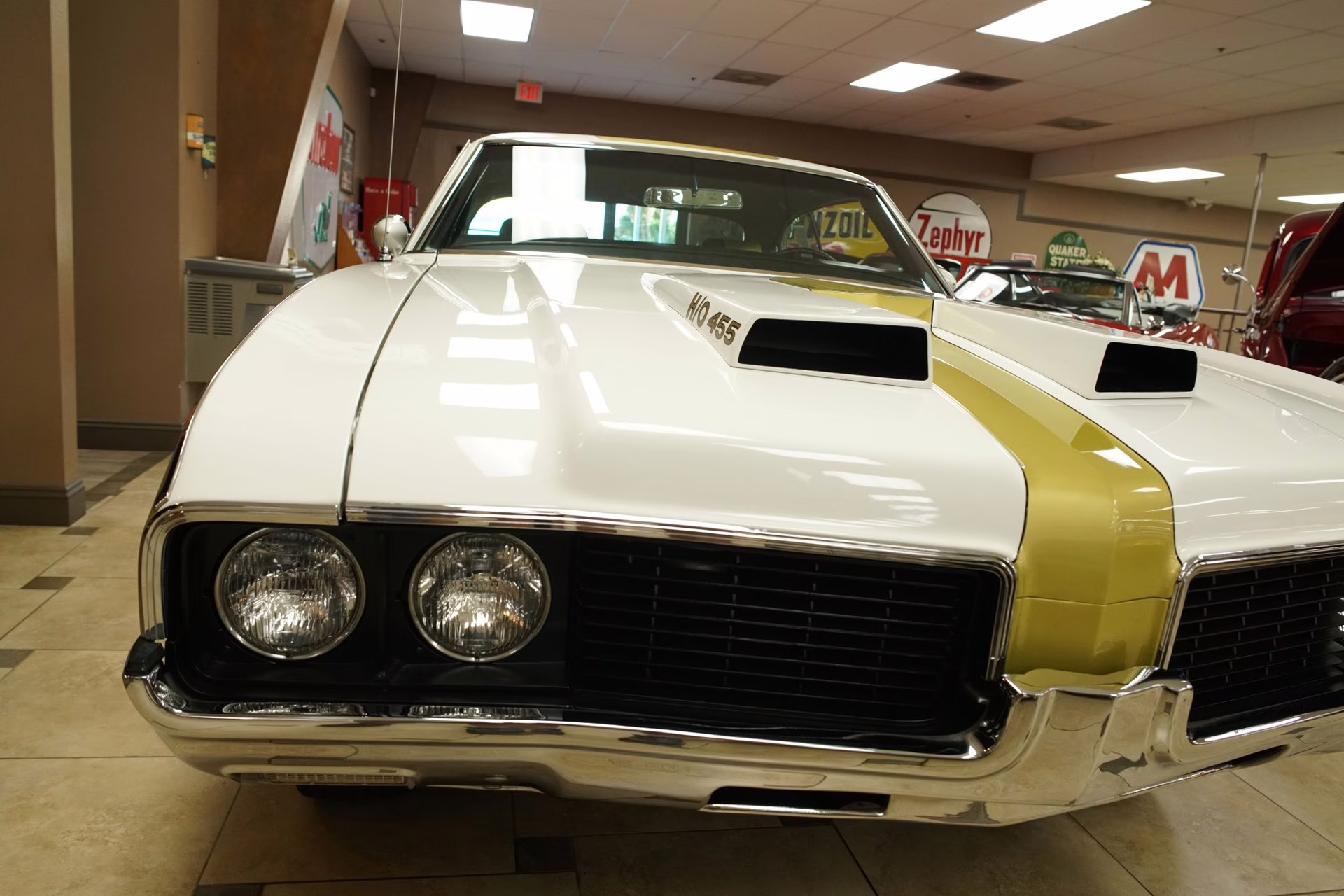 1969 Cameo White &amp; Firefrost Gold Oldsmobile 442