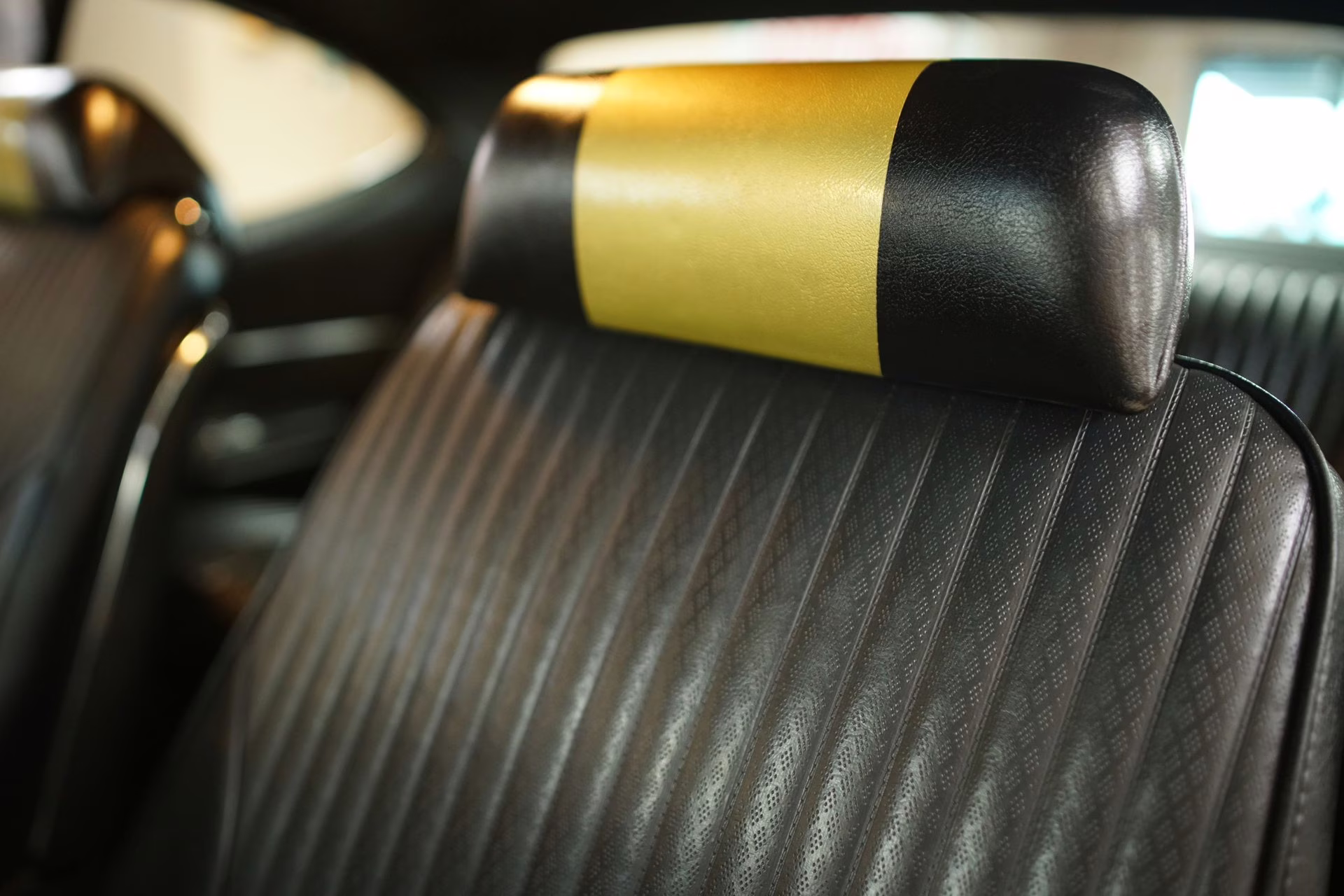 1969 Cameo White &amp; Firefrost Gold Oldsmobile 442