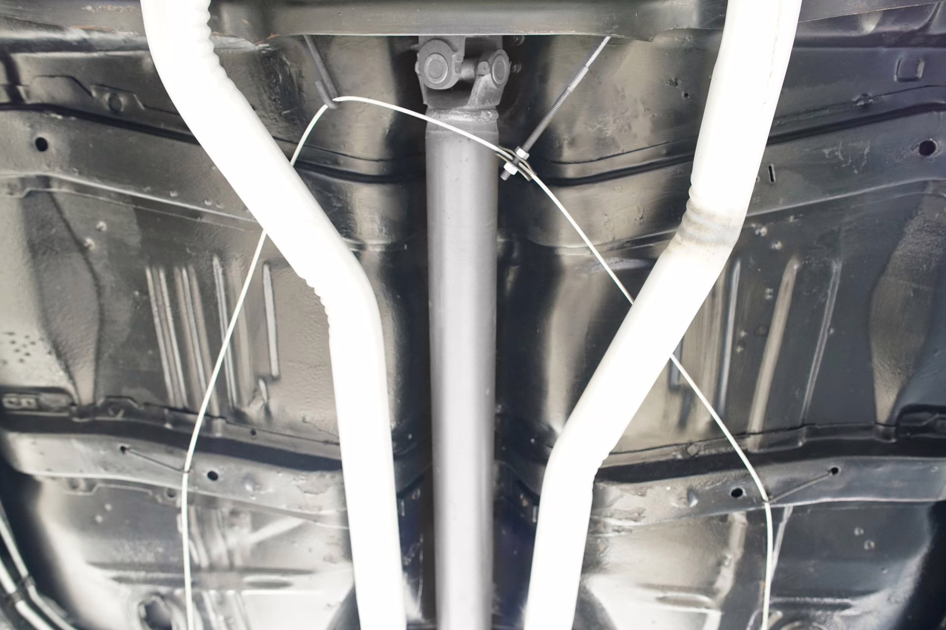 1969 Cameo White &amp; Firefrost Gold Oldsmobile 442