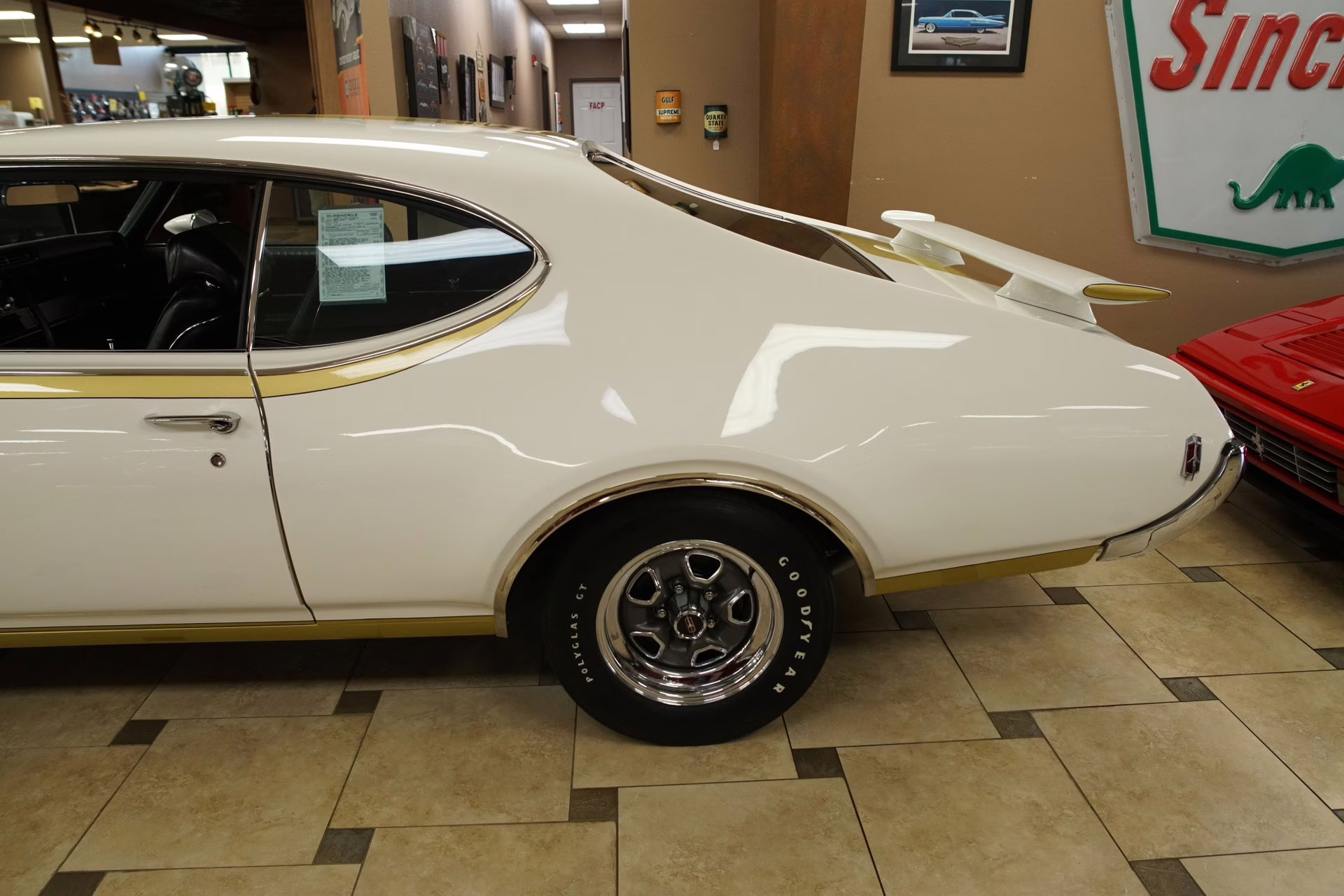 1969 Cameo White &amp; Firefrost Gold Oldsmobile 442