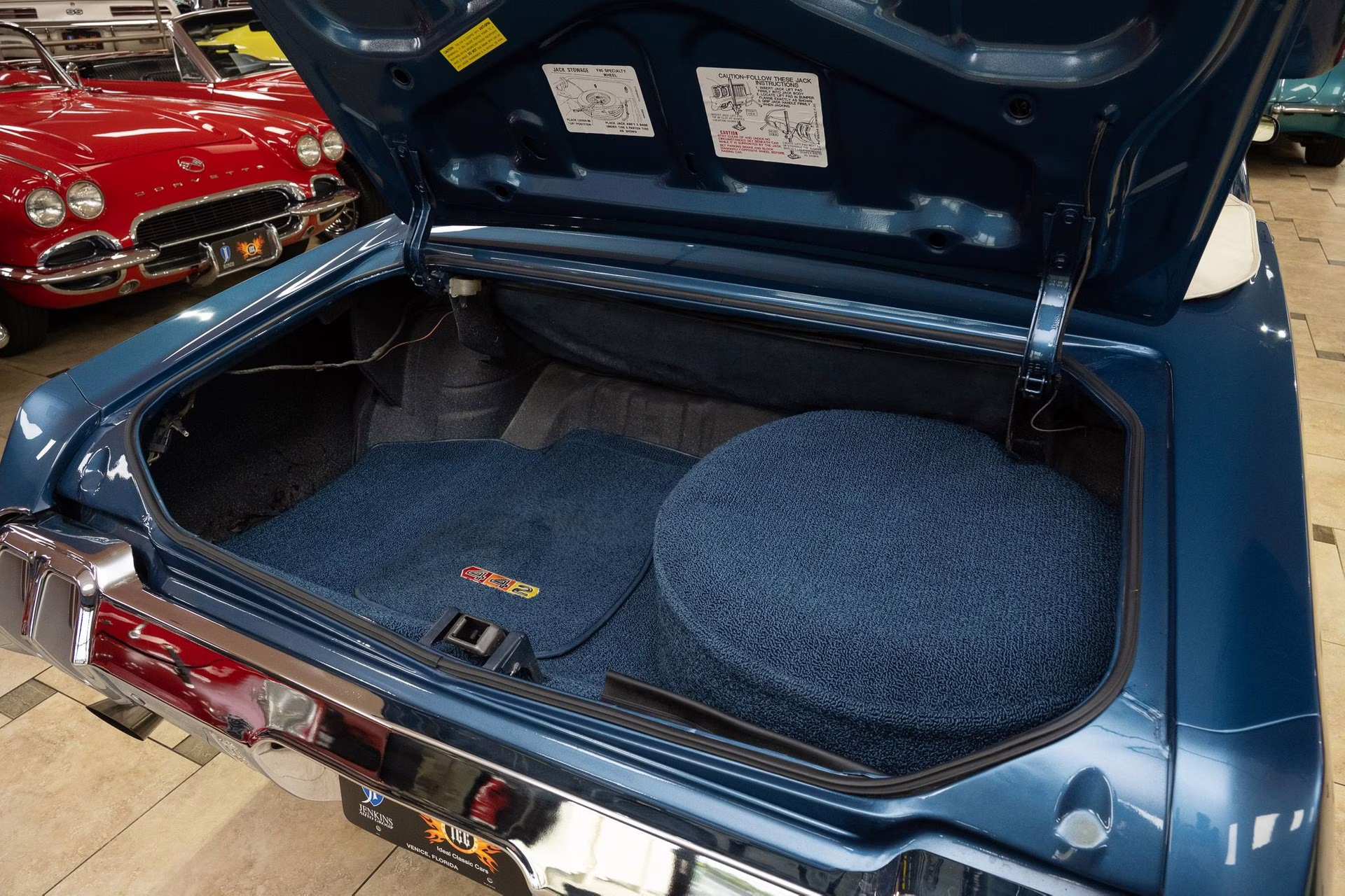 1970 Blue Metallic Oldsmobile Cutlass