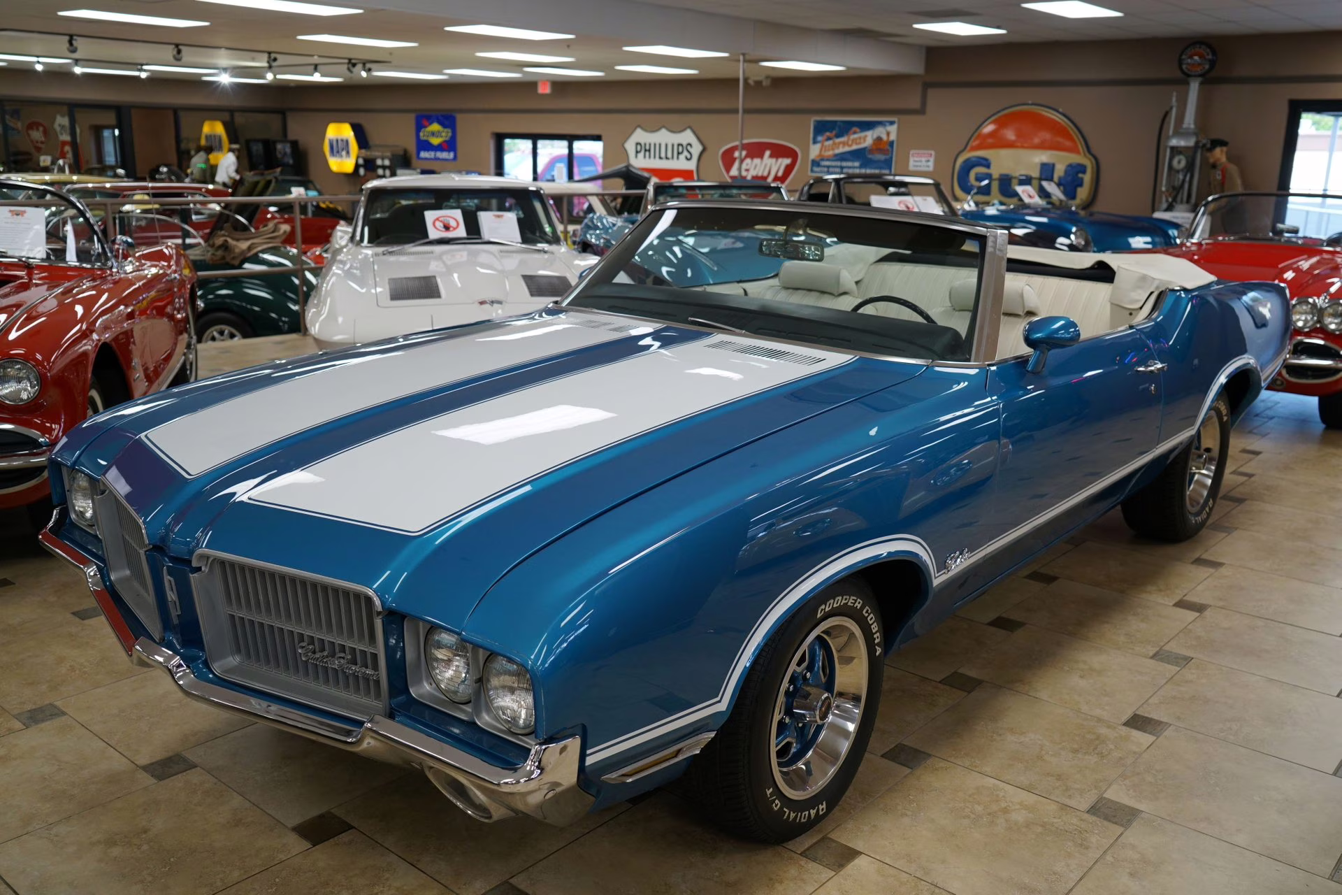 1971 Viking Blue Poly Oldsmobile Cutlass