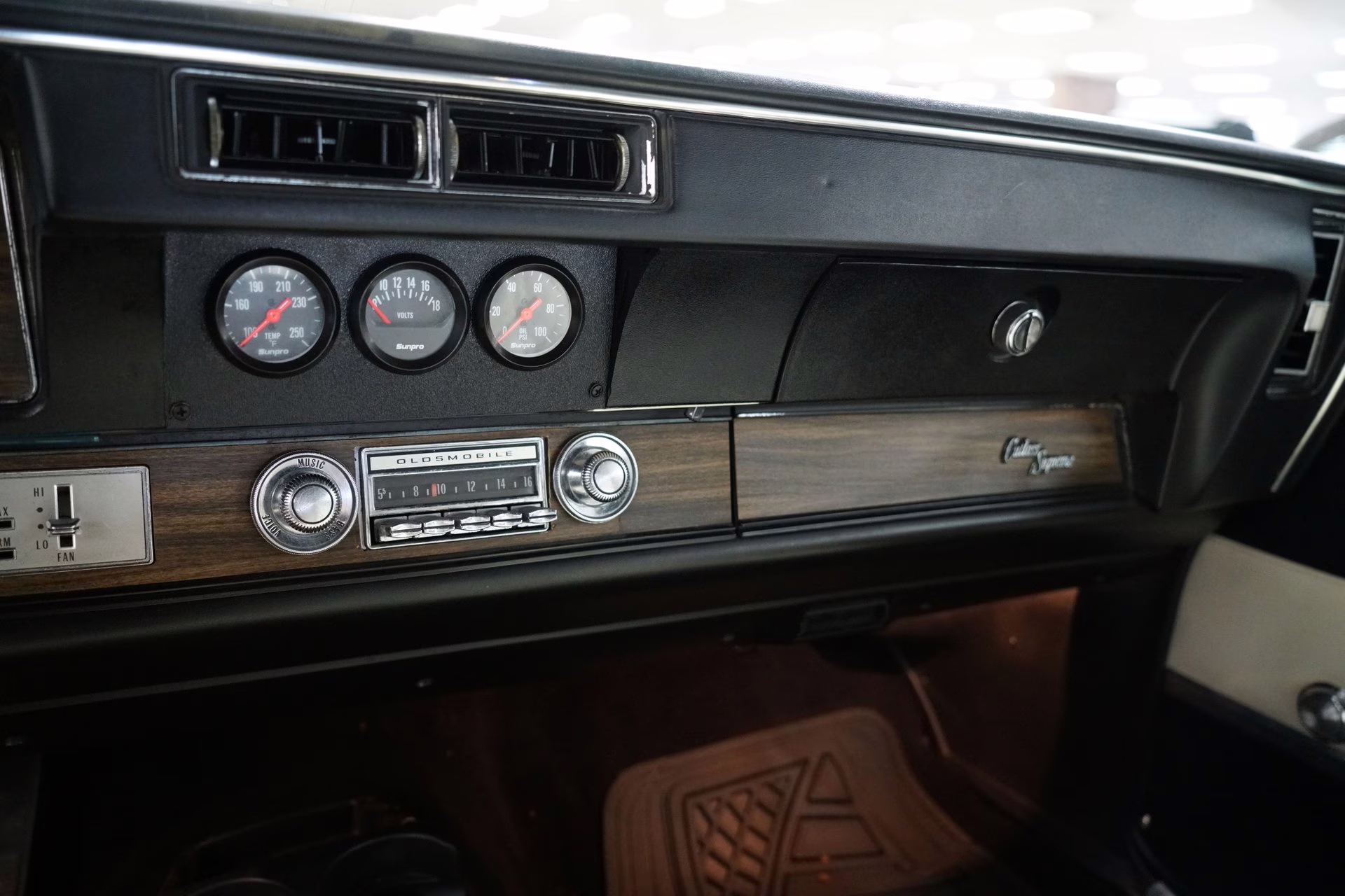 1971 Viking Blue Poly Oldsmobile Cutlass