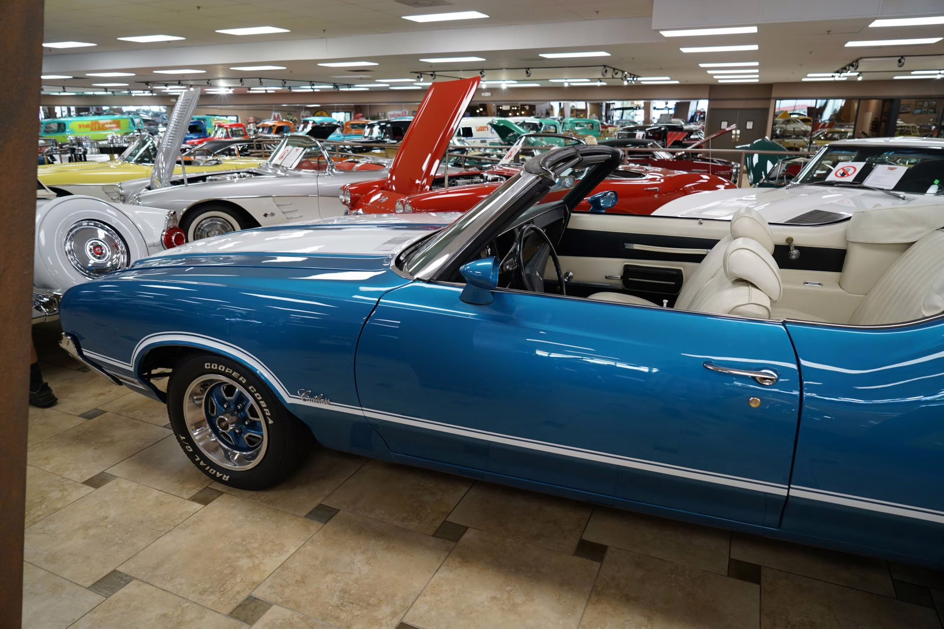 1971 Viking Blue Poly Oldsmobile Cutlass