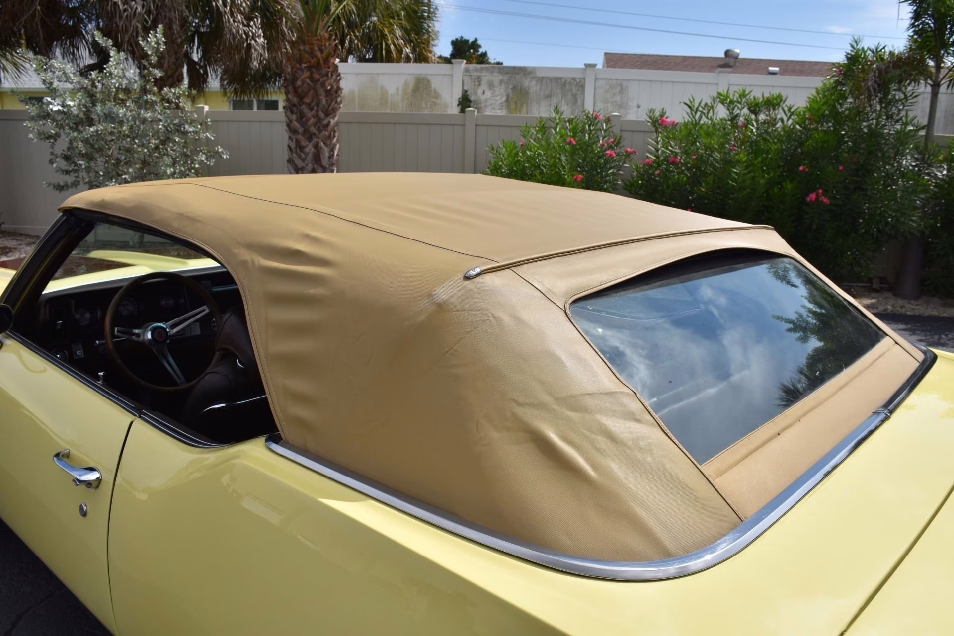 1970 Bamboo Yellow Oldsmobile 442