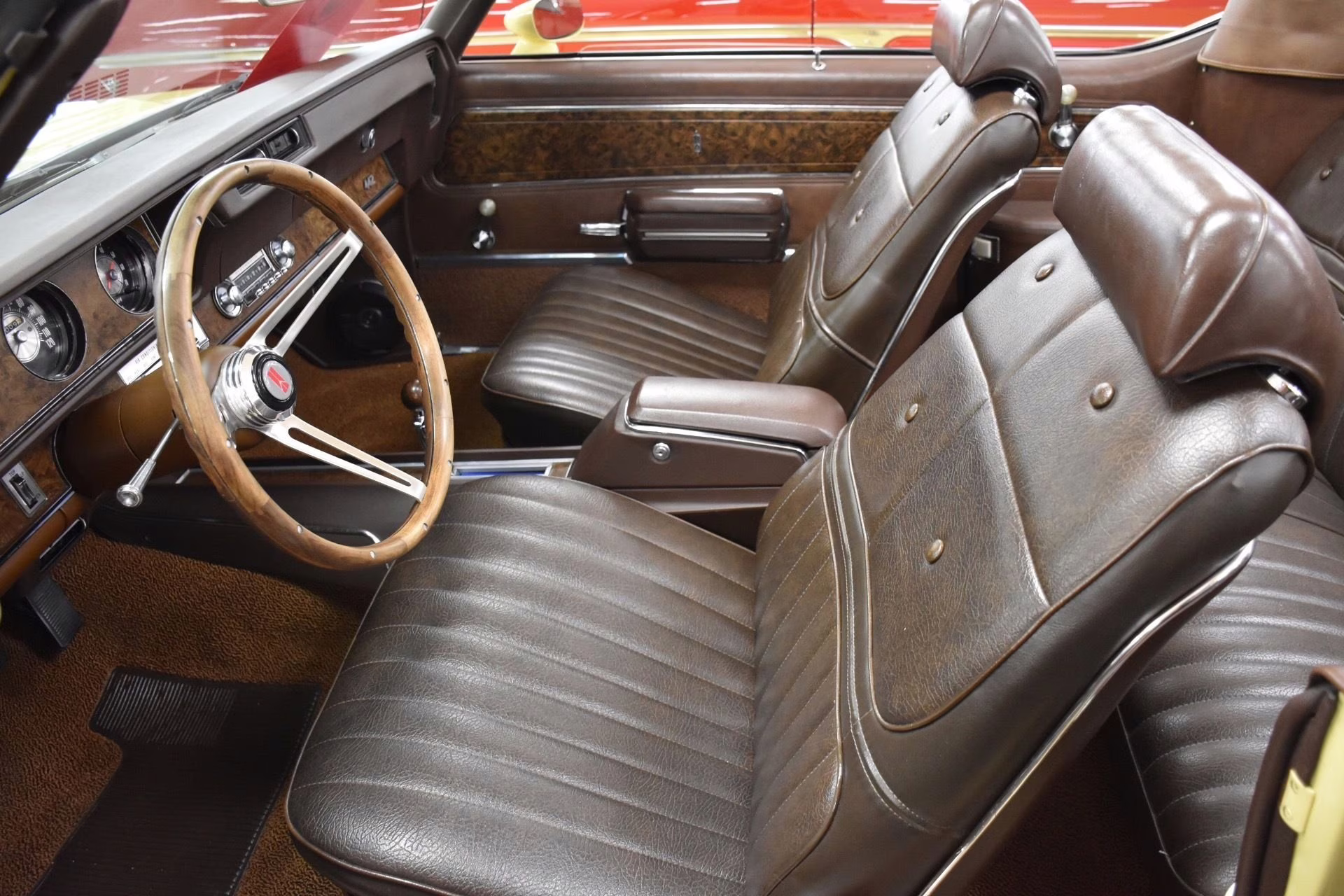 1970 Bamboo Yellow Oldsmobile 442