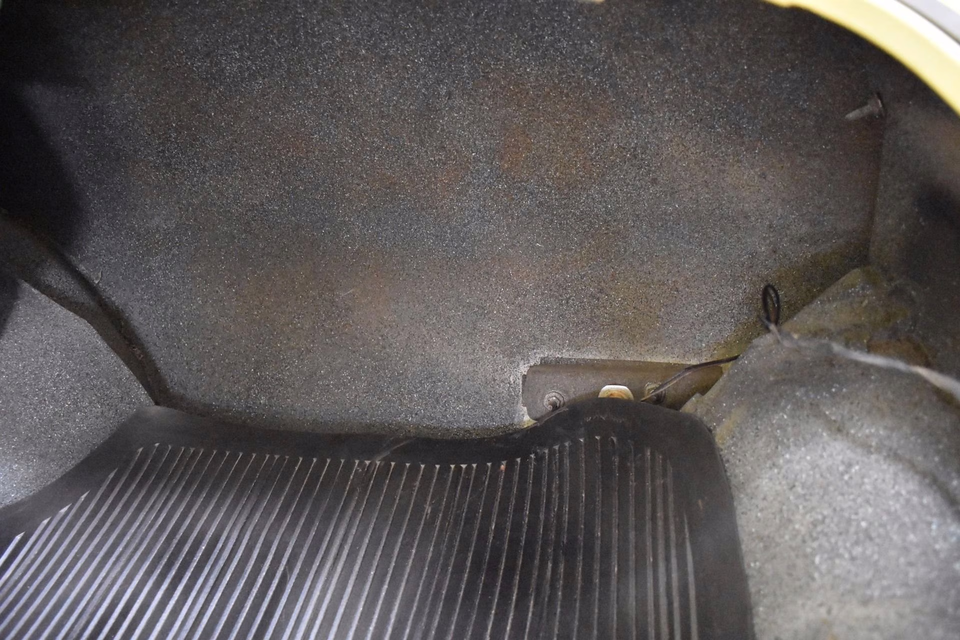 1970 Bamboo Yellow Oldsmobile 442