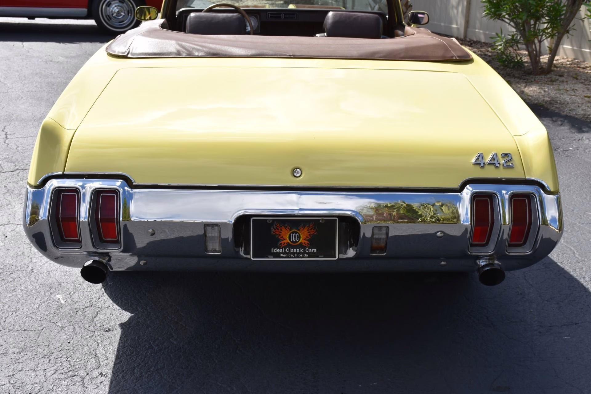 1970 Bamboo Yellow Oldsmobile 442