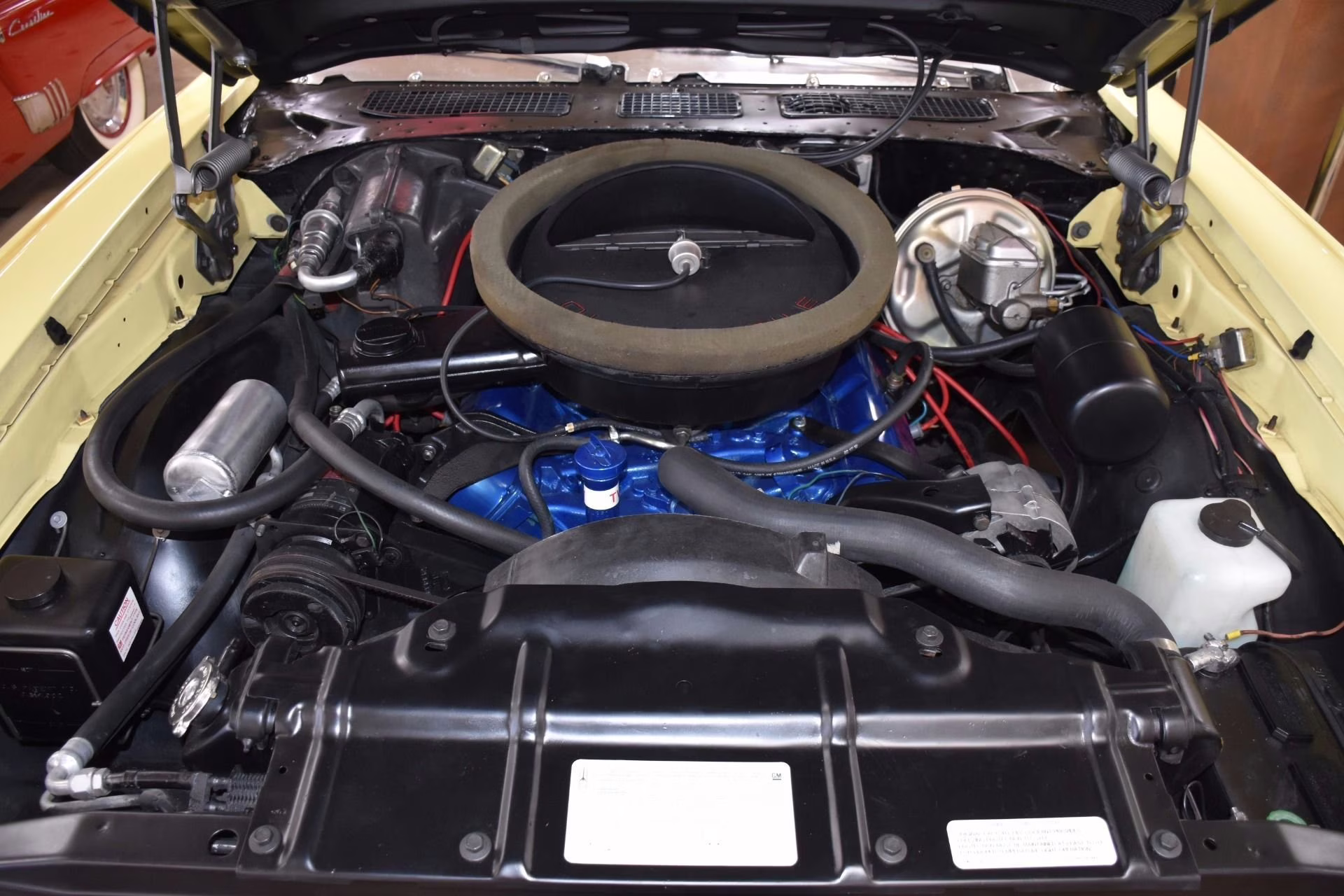 1970 Bamboo Yellow Oldsmobile 442