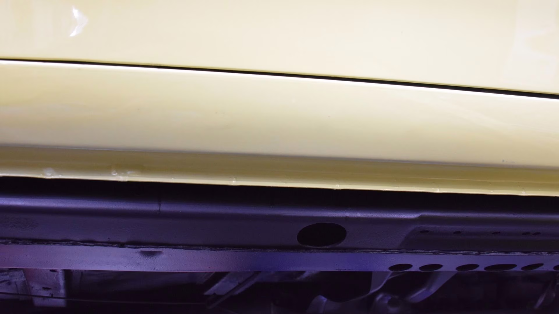 1970 Bamboo Yellow Oldsmobile 442