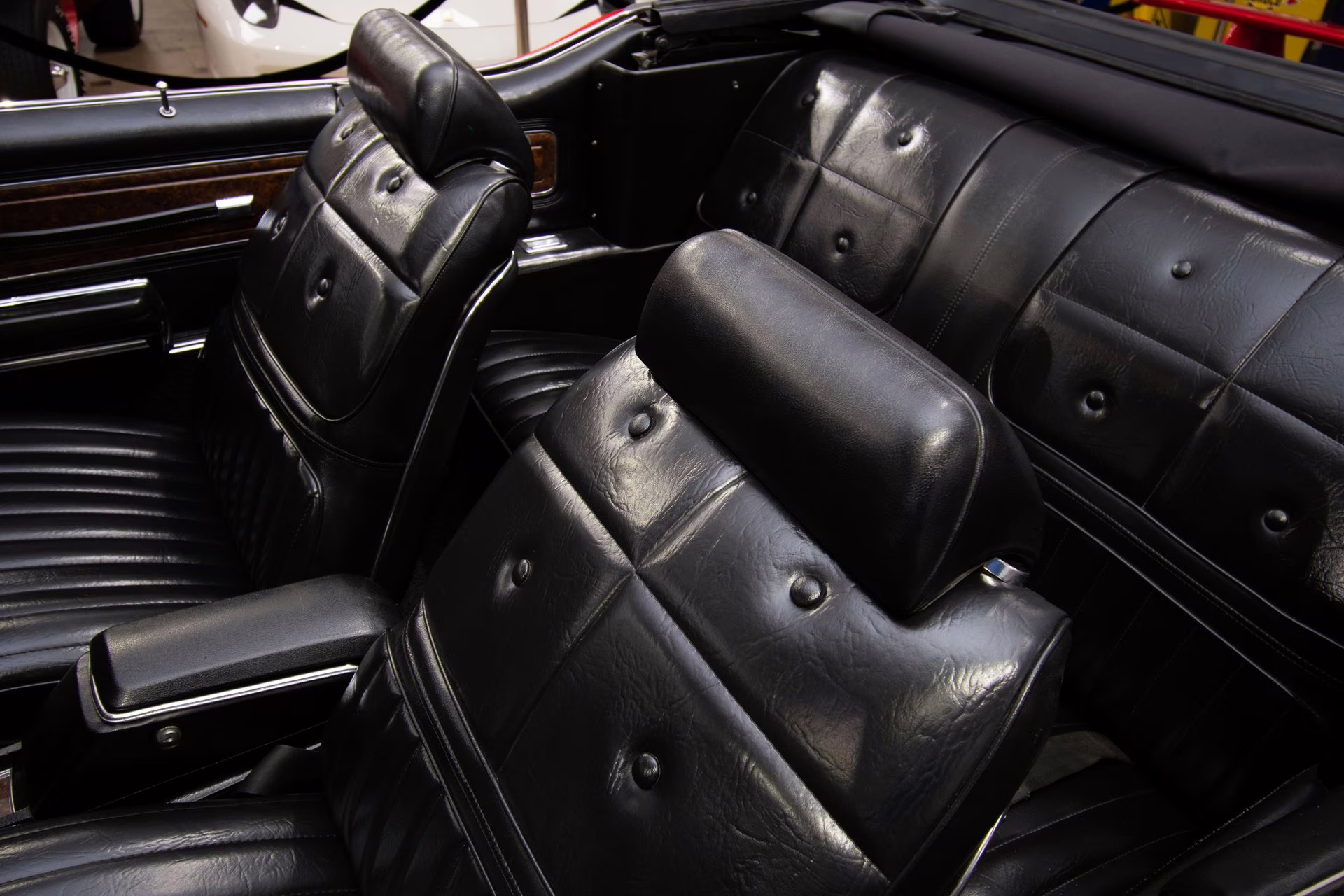 1970 Red Oldsmobile 442