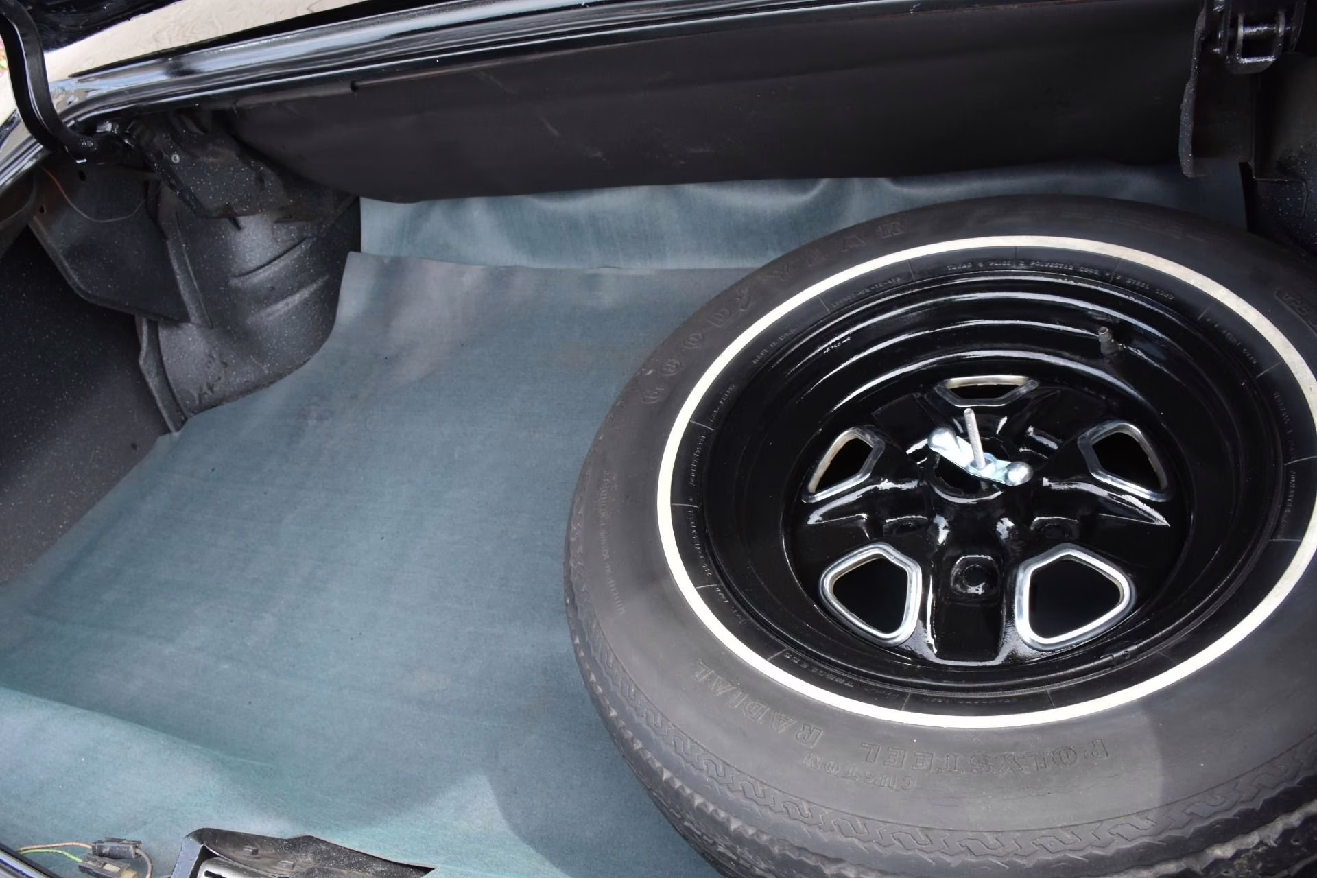 1971 Ebony Black w/ Red Stripes Oldsmobile 442