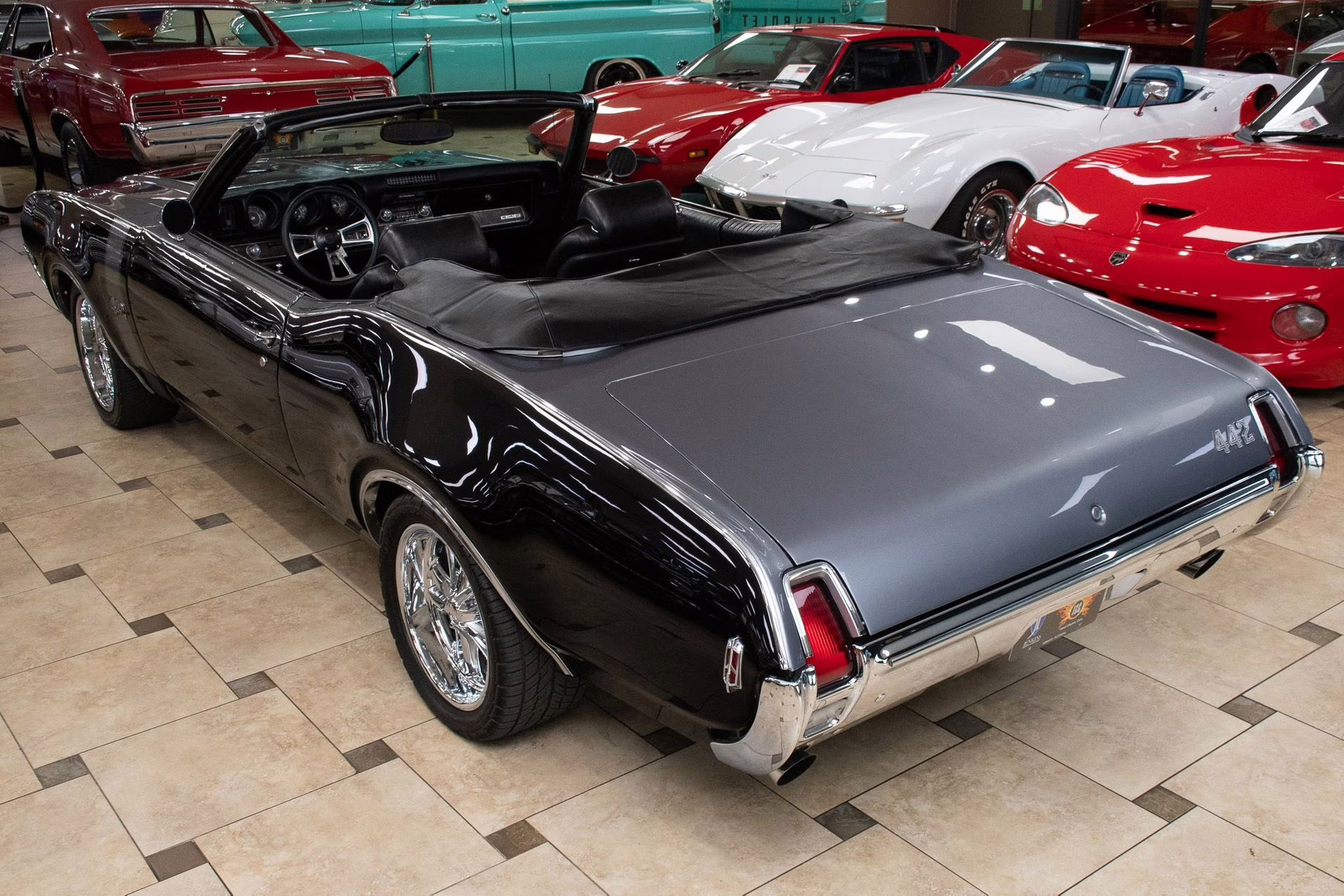 1969 Black &amp; Silver Oldsmobile 442