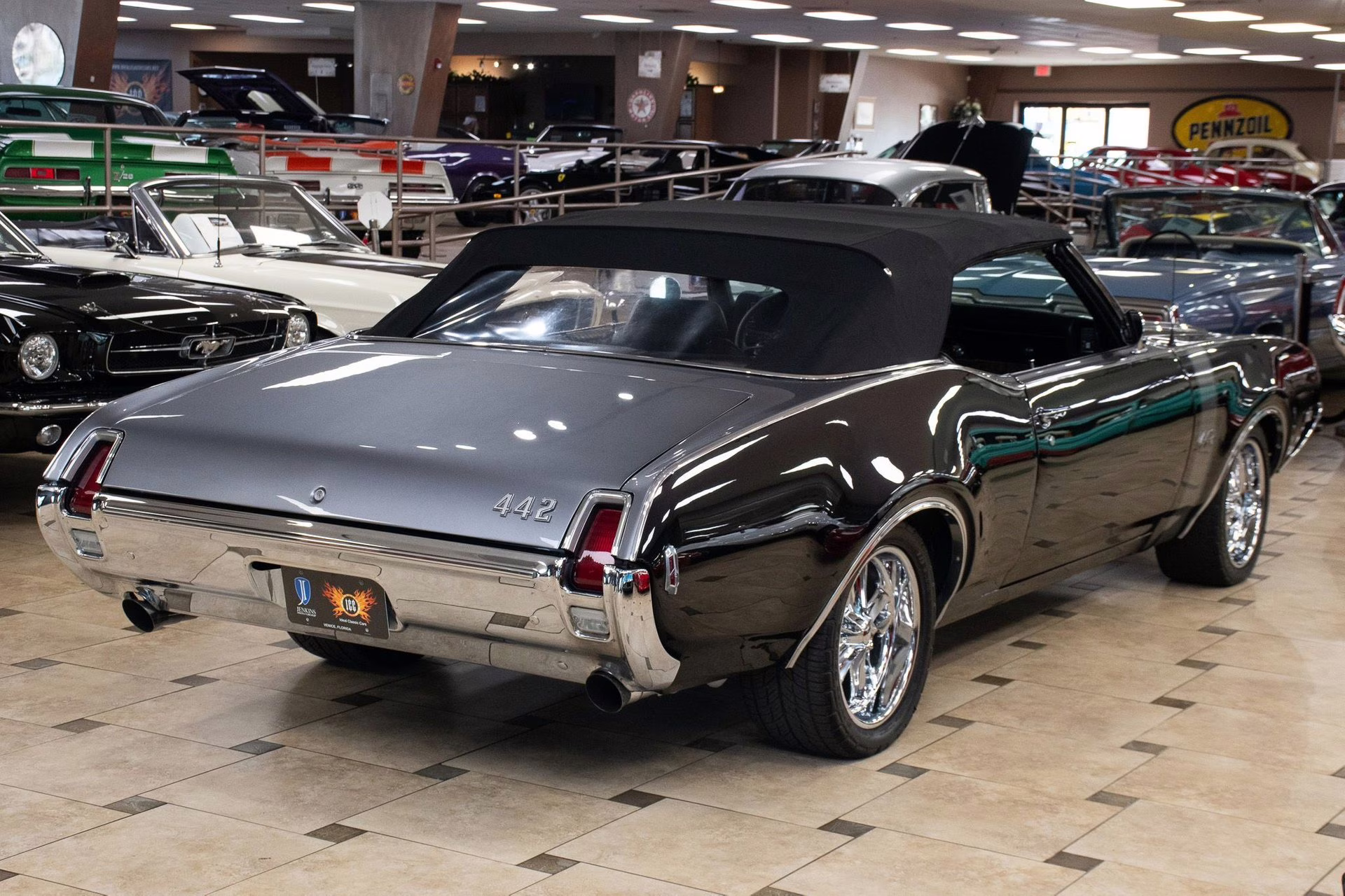 1969 Black &amp; Silver Oldsmobile 442
