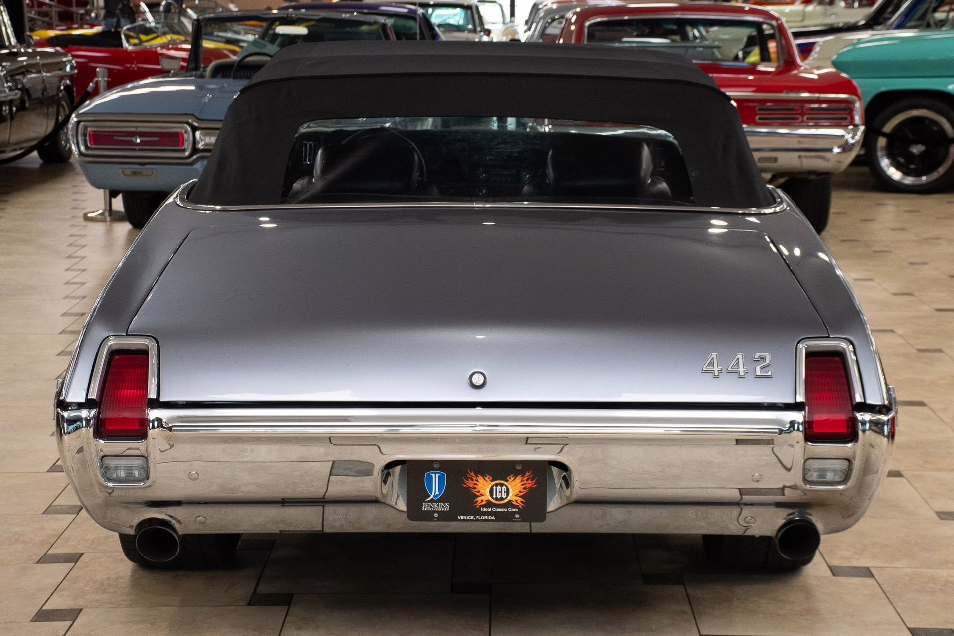 1969 Black &amp; Silver Oldsmobile 442