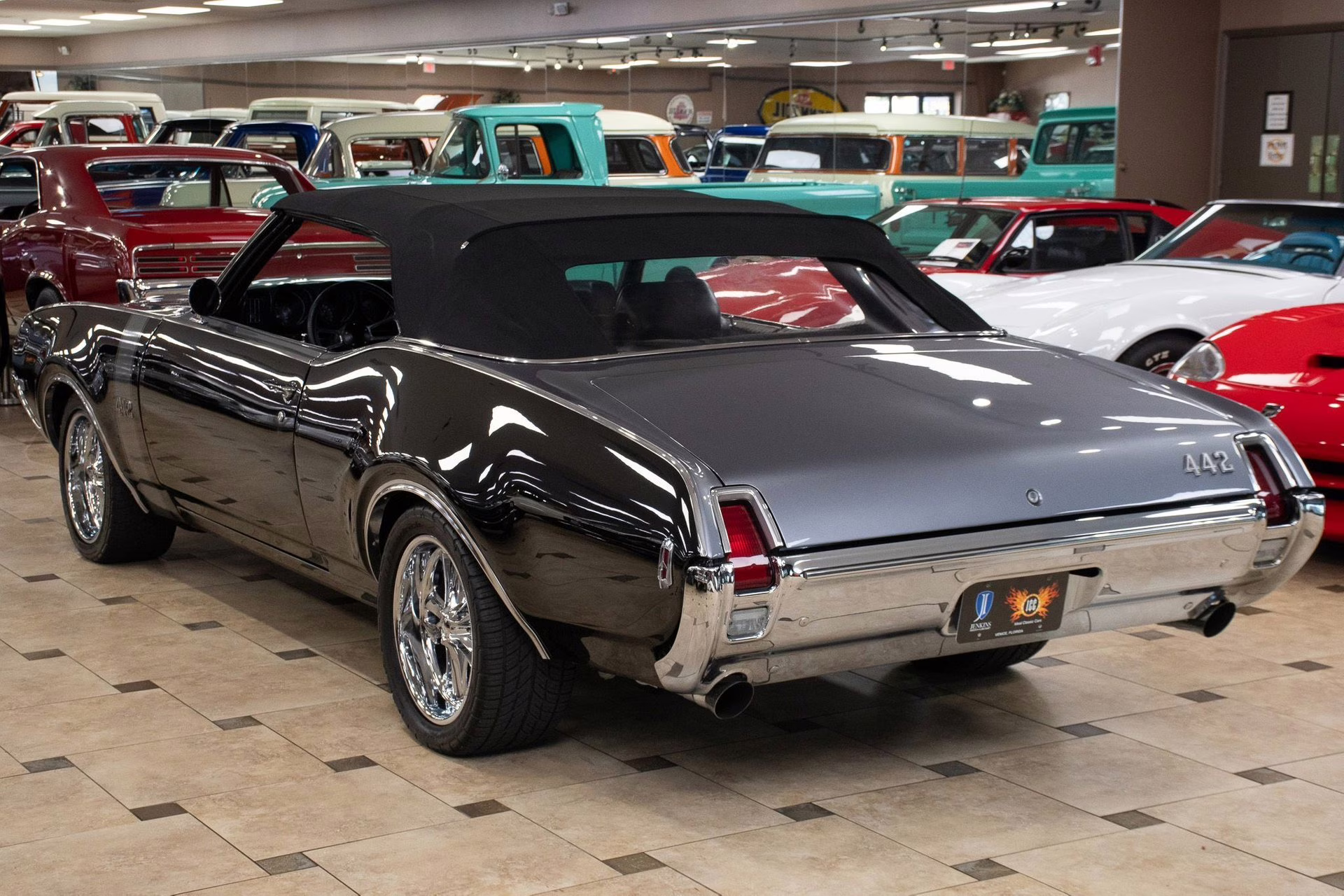 1969 Black &amp; Silver Oldsmobile 442