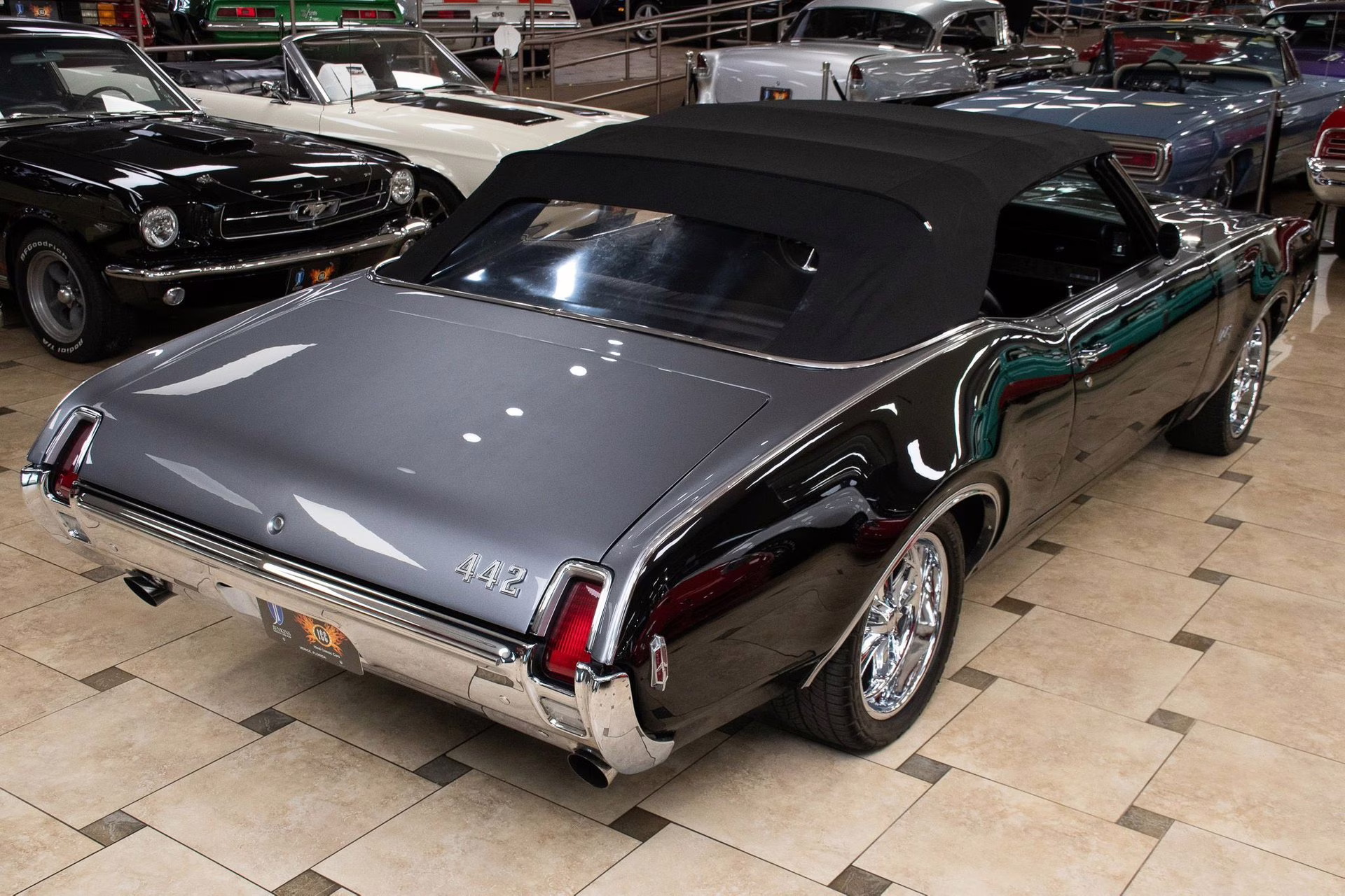 1969 Black &amp; Silver Oldsmobile 442