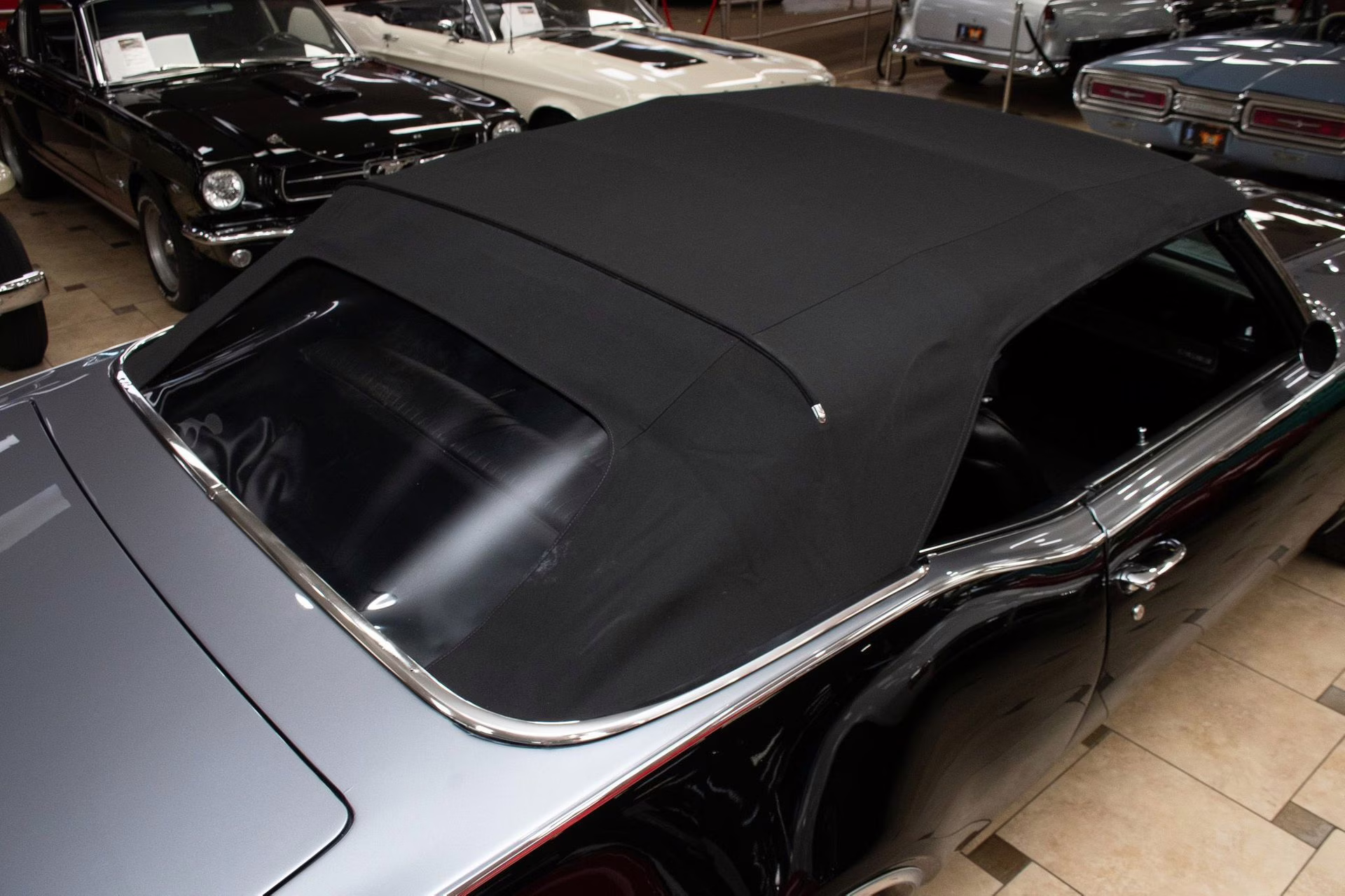 1969 Black &amp; Silver Oldsmobile 442