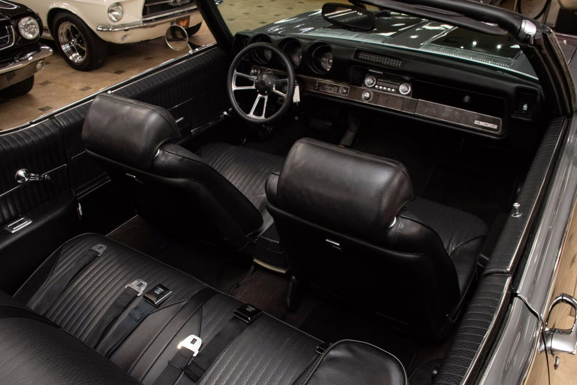 1969 Black &amp; Silver Oldsmobile 442