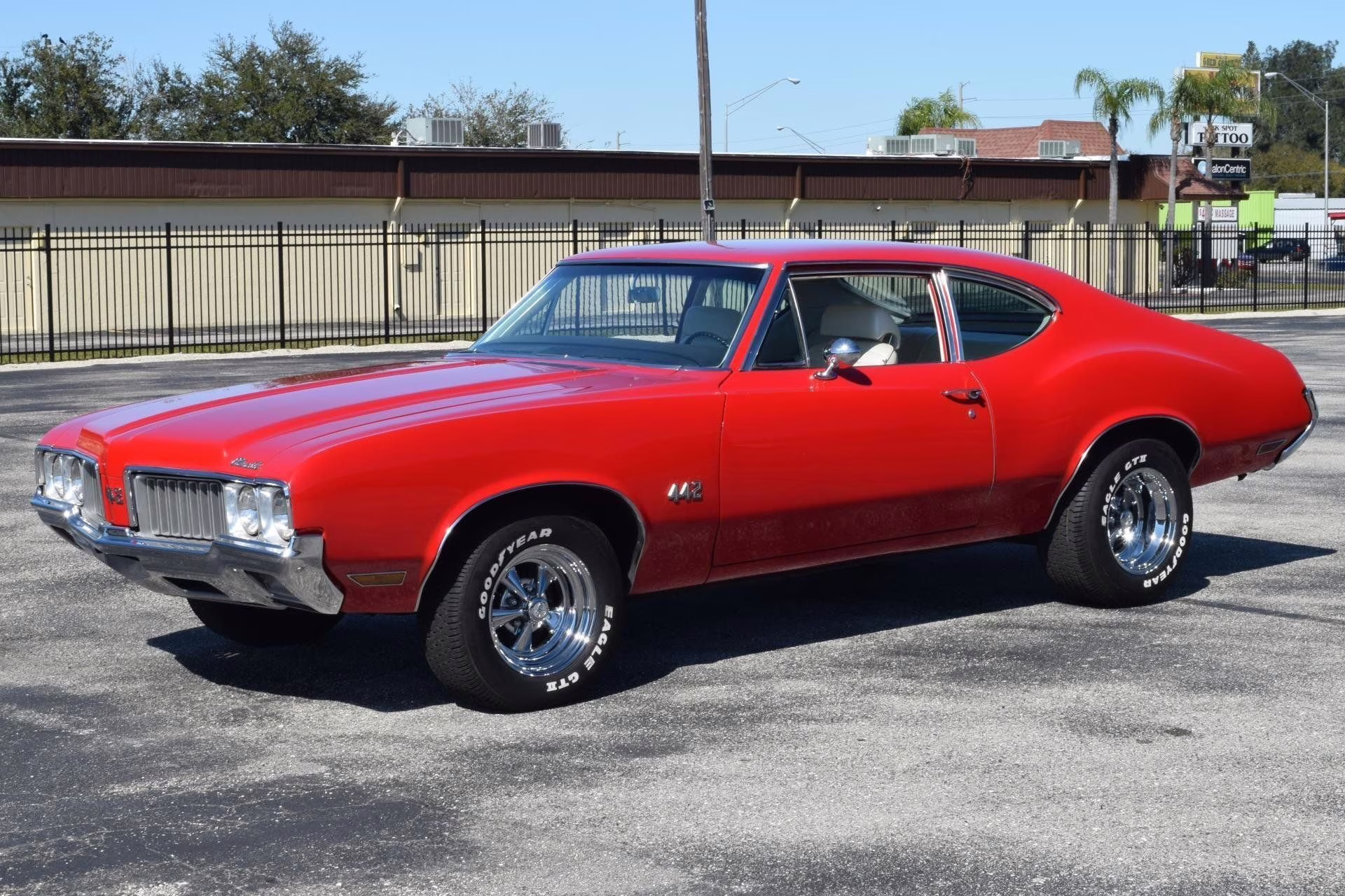 1970 Red Oldsmobile 442 Coupe