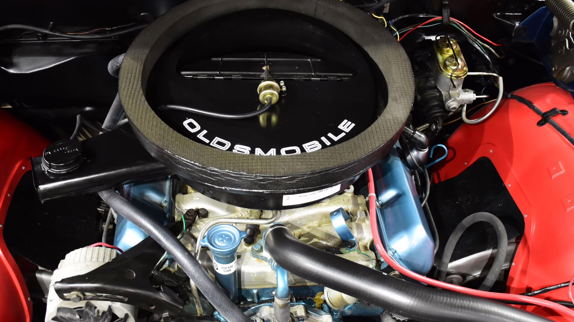 1970 Blue &amp; White Oldsmobile 442