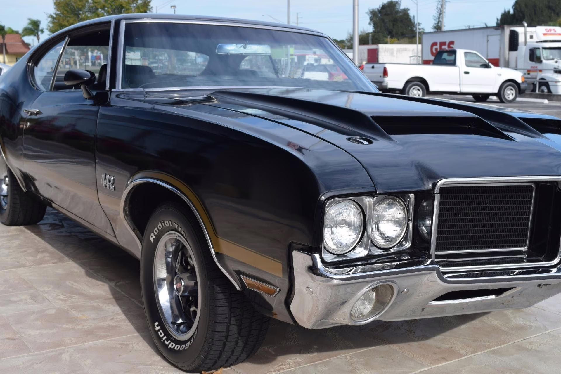 1971 Black Oldsmobile 442