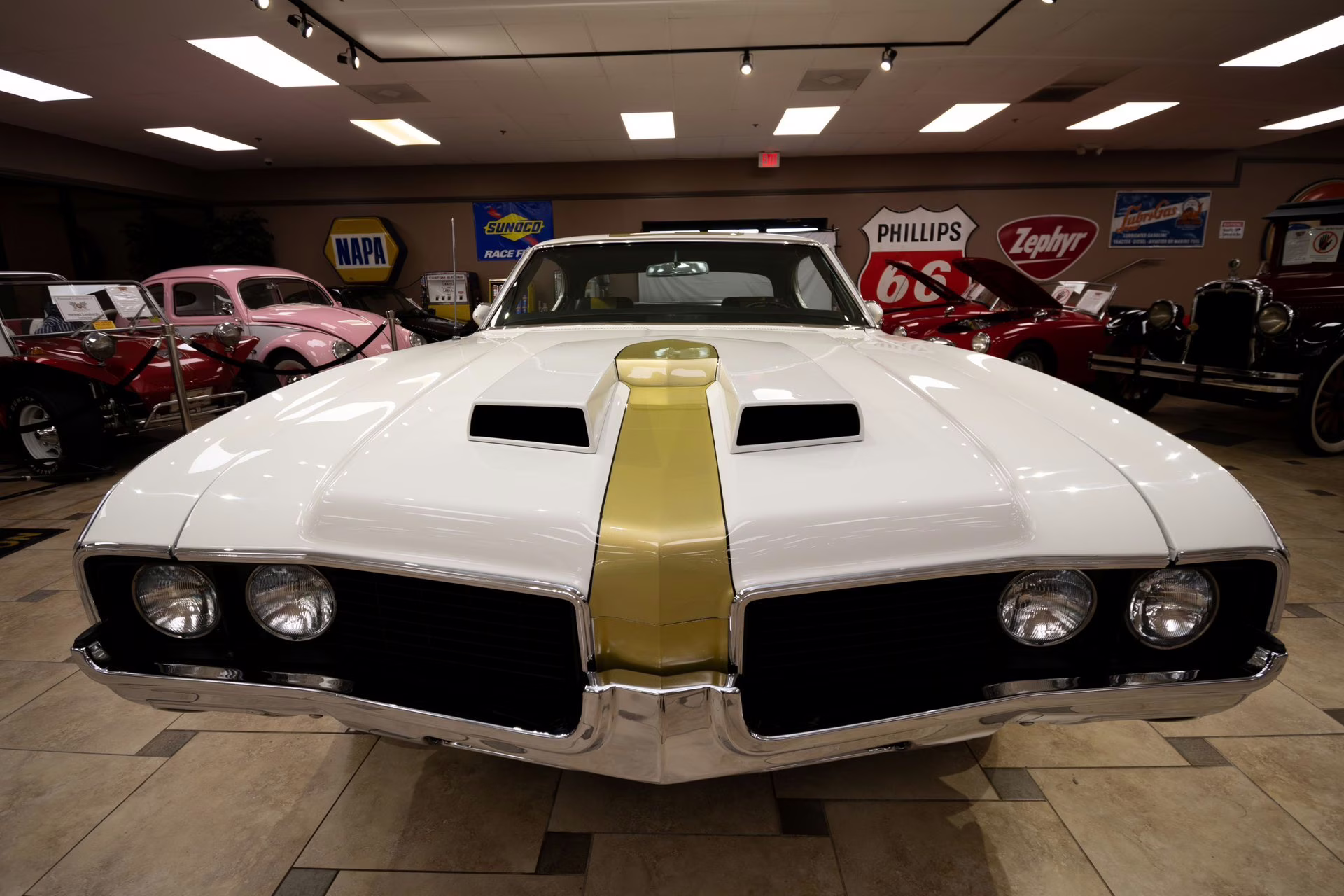 1969 Cameo White/Firefrost Gold Oldsmobile 442