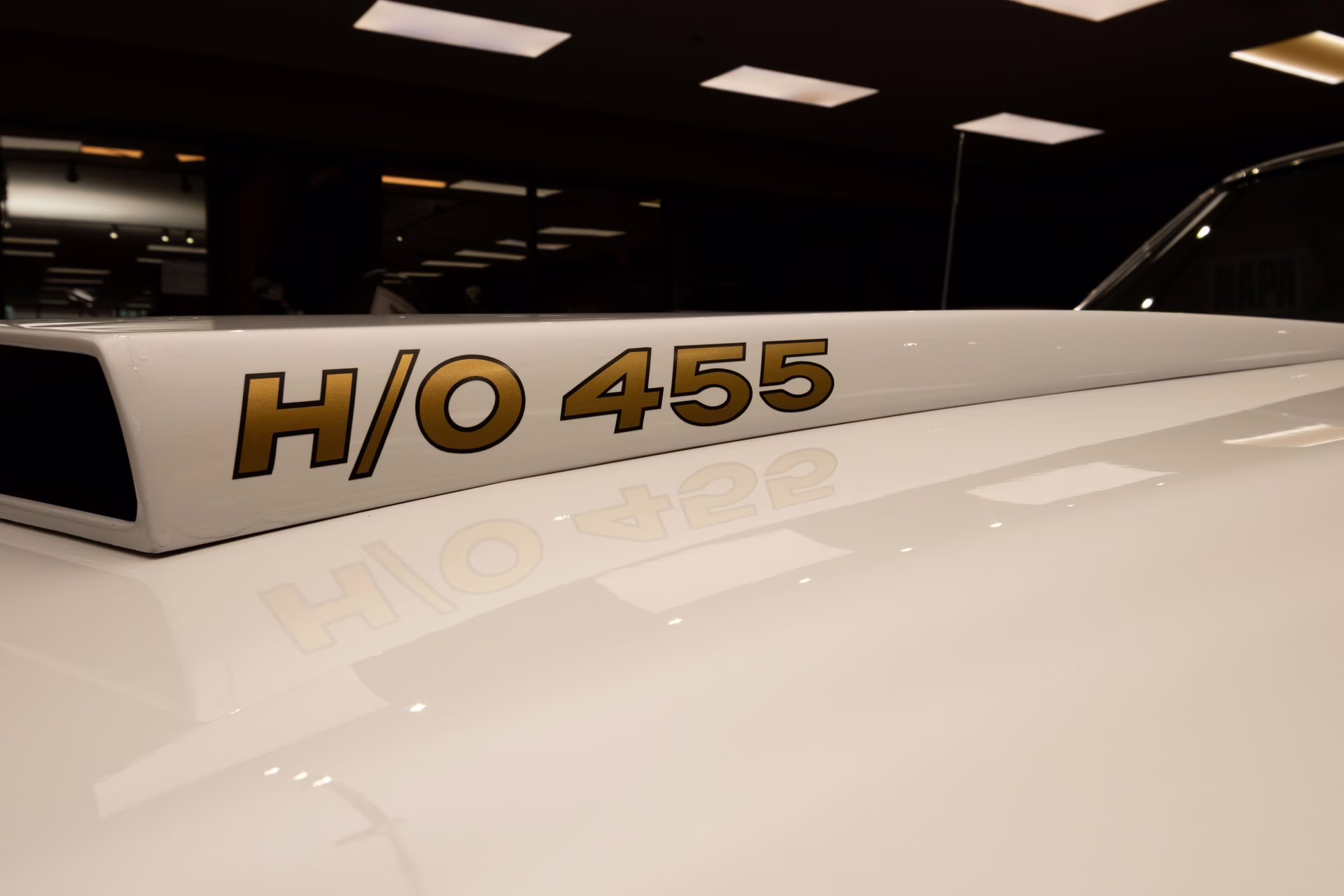 1969 Cameo White/Firefrost Gold Oldsmobile 442