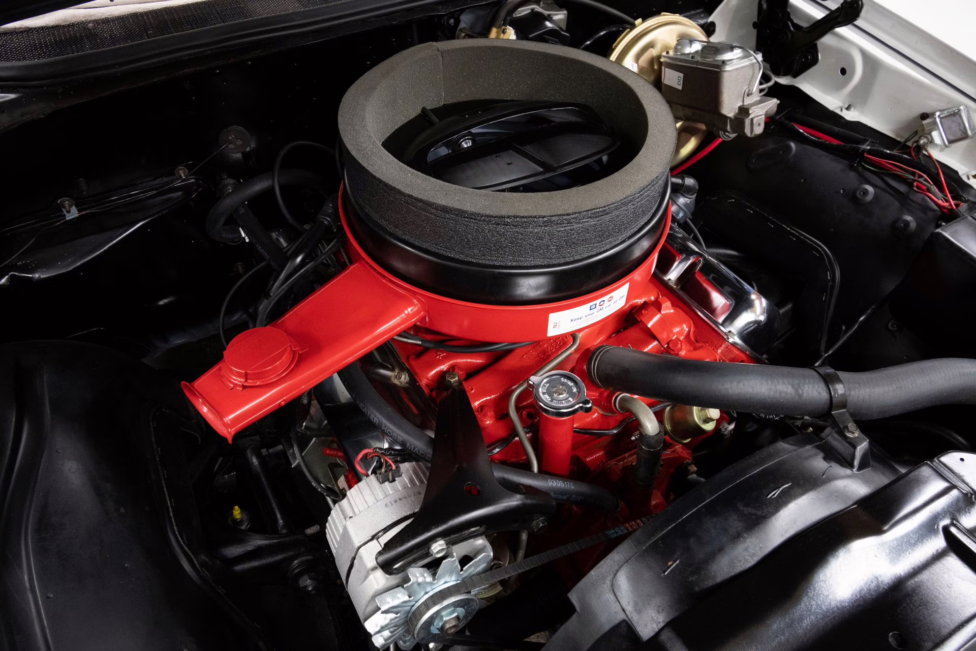 1969 Cameo White/Firefrost Gold Oldsmobile 442