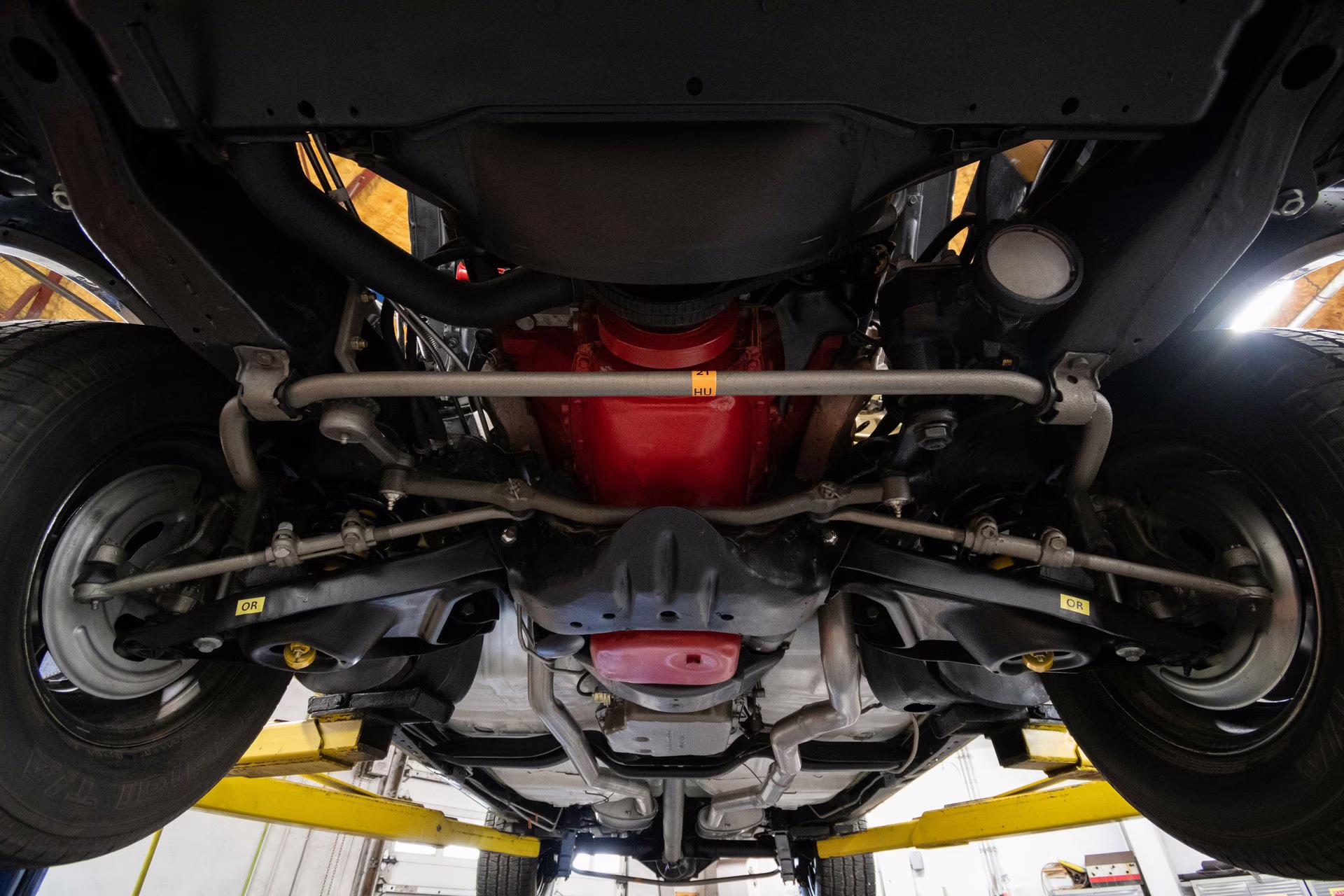 1969 Cameo White/Firefrost Gold Oldsmobile 442