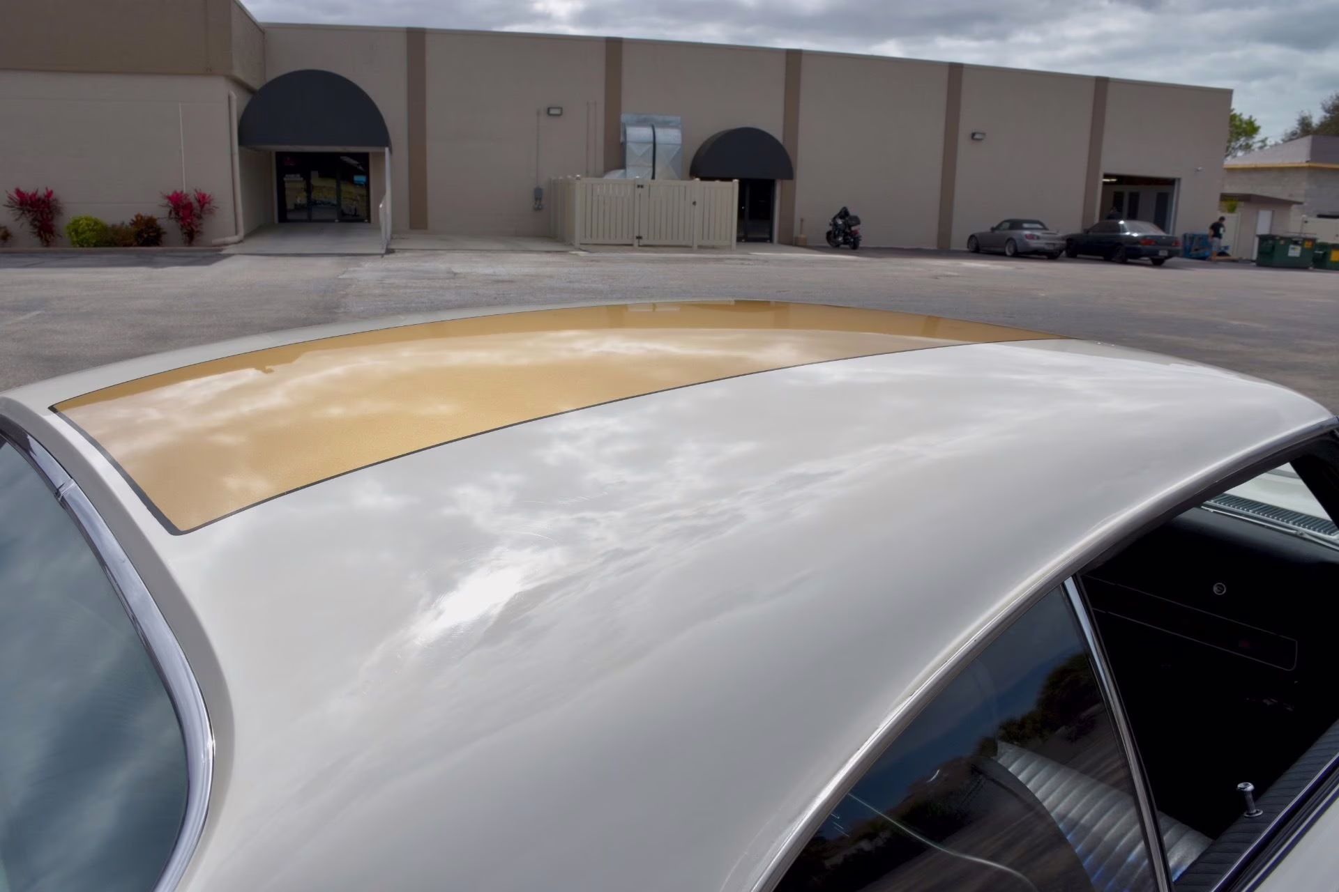 1969 White Oldsmobile 442 Coupe