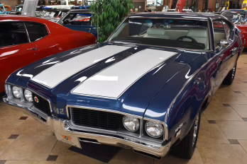 1969 Trophy Blue w/ White Stripes Oldsmobile 442