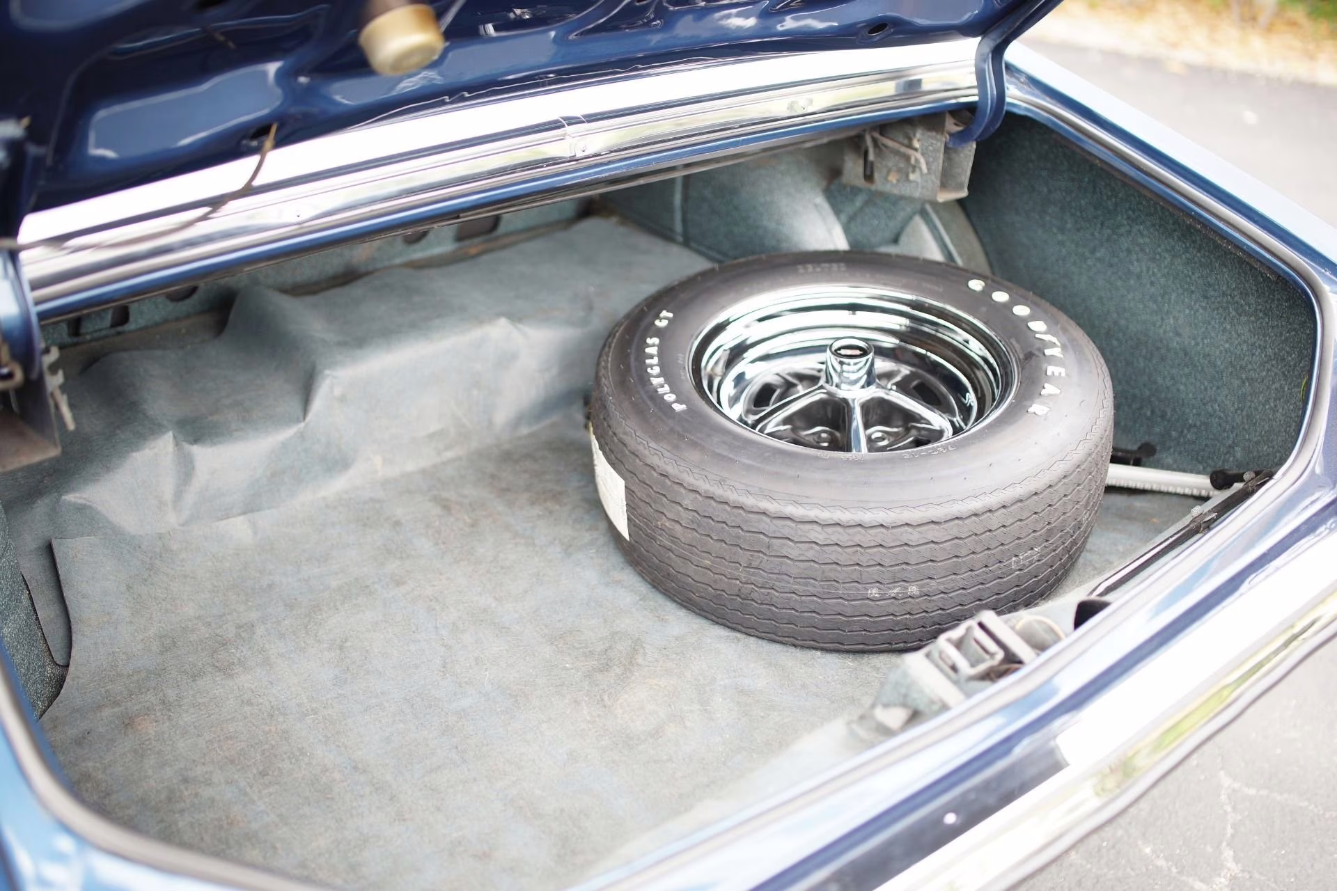 1969 Trophy Blue w/ White Stripes Oldsmobile 442