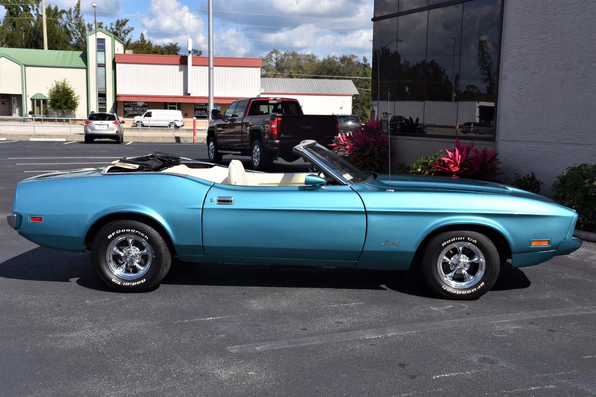 1973 Turquoise Metallic Ford Mustang
