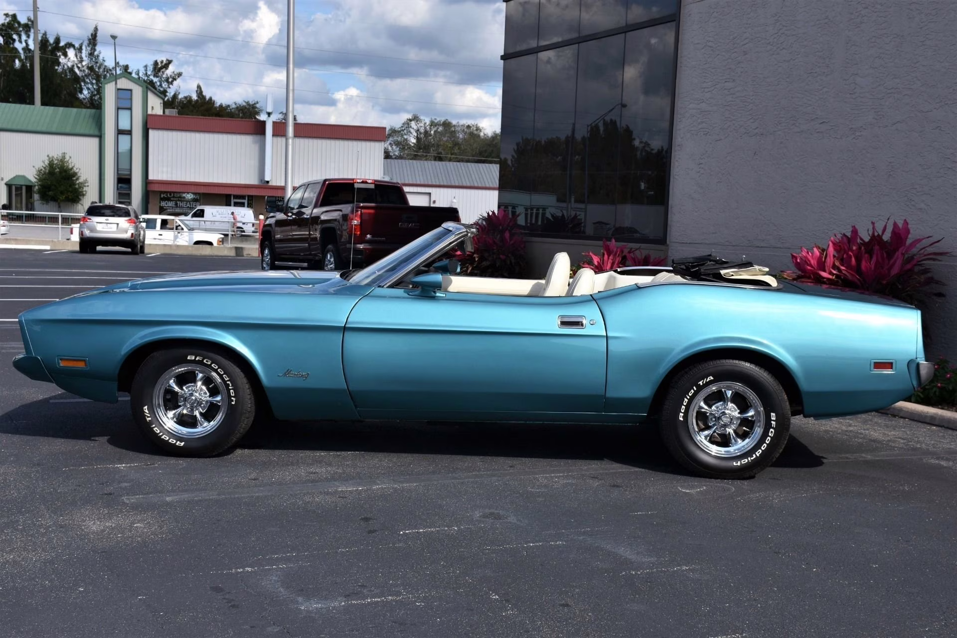 1973 Turquoise Metallic Ford Mustang